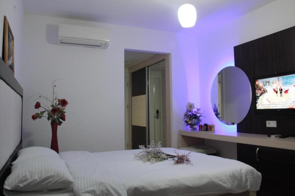 Double Room with Pool View