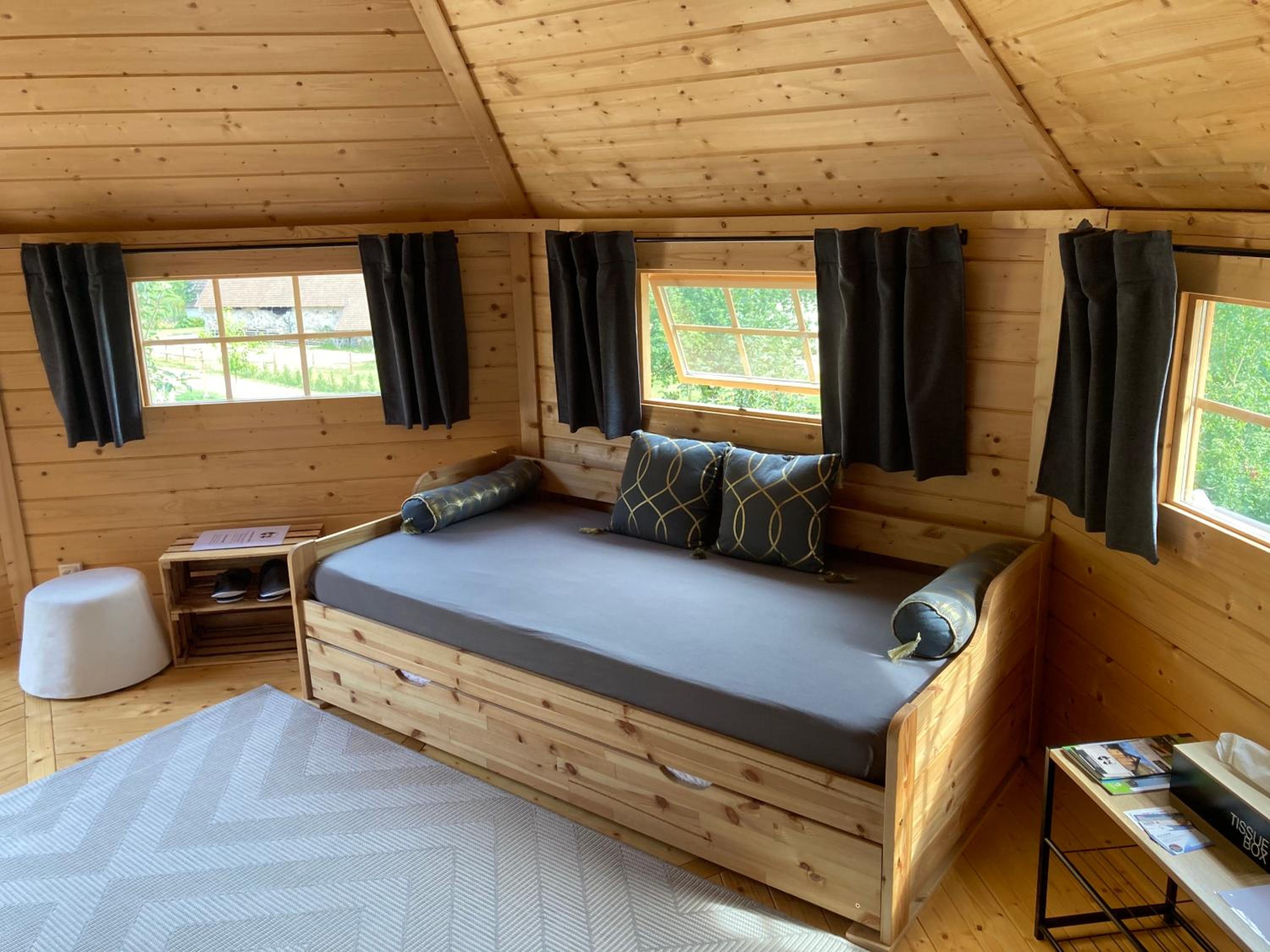 Quadruple Room with Private External Bathroom - Photo 2