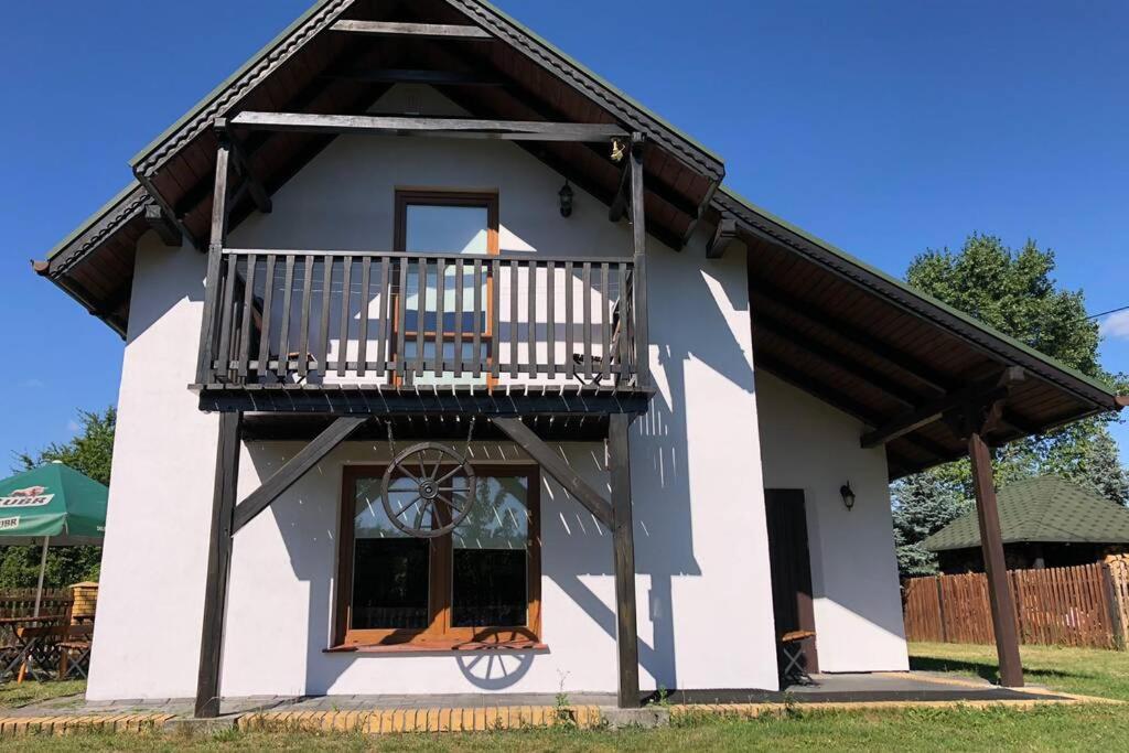 Two-Bedroom House - Photo 1