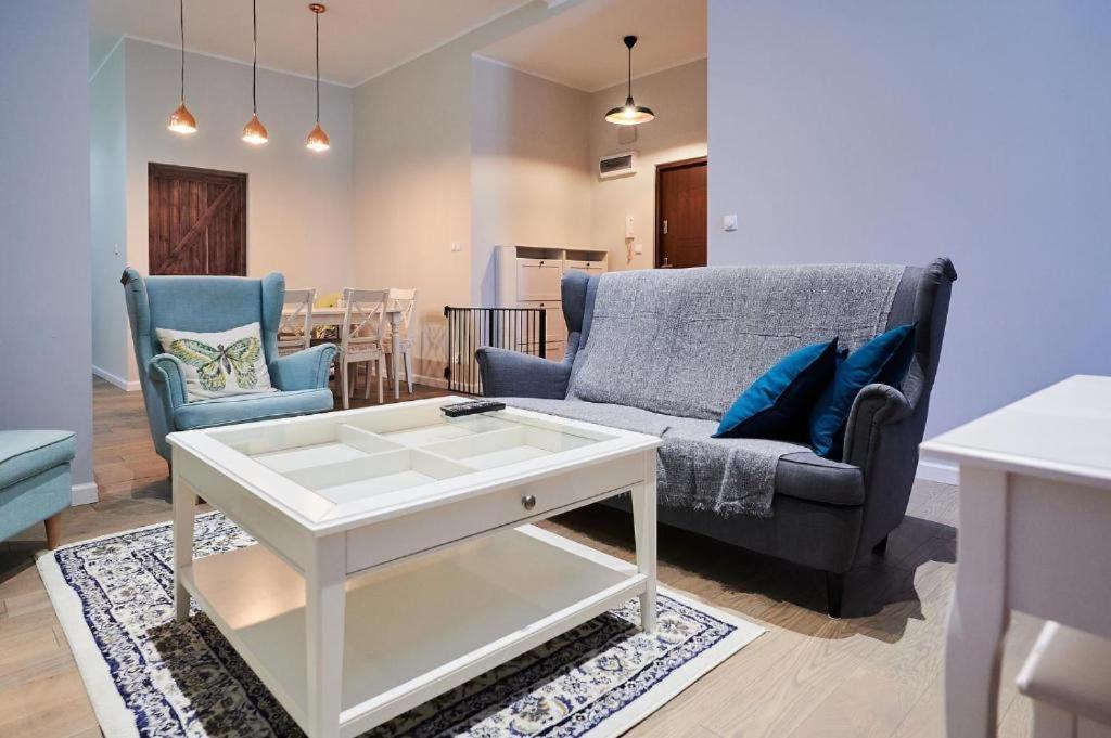 Two-Bedroom Apartment - Photo 4