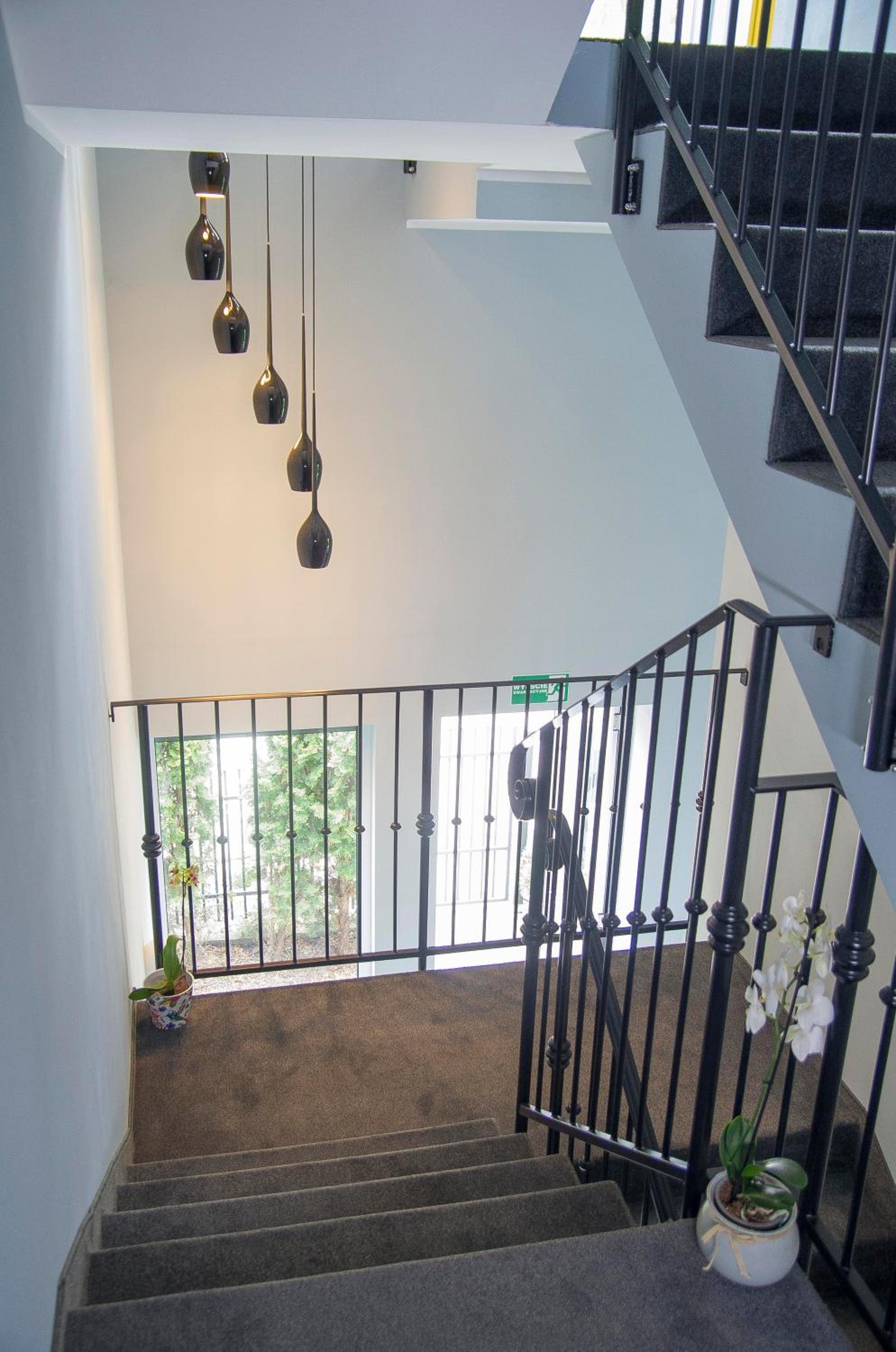 One-Bedroom Apartment - Photo 1