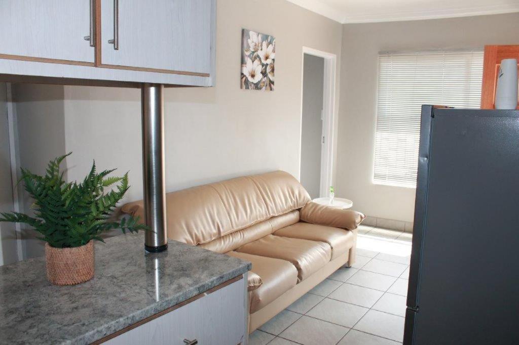 Two-Bedroom Apartment - Photo 4