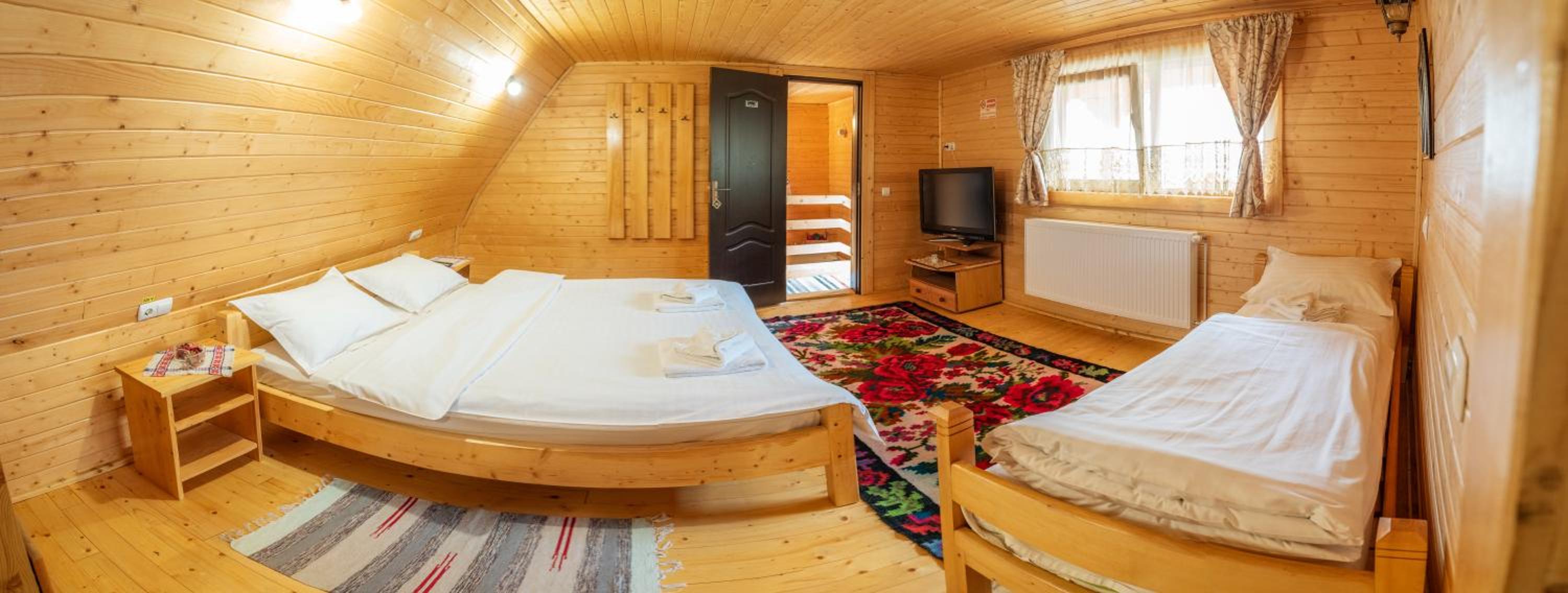Triple Room with Bathroom photo 1