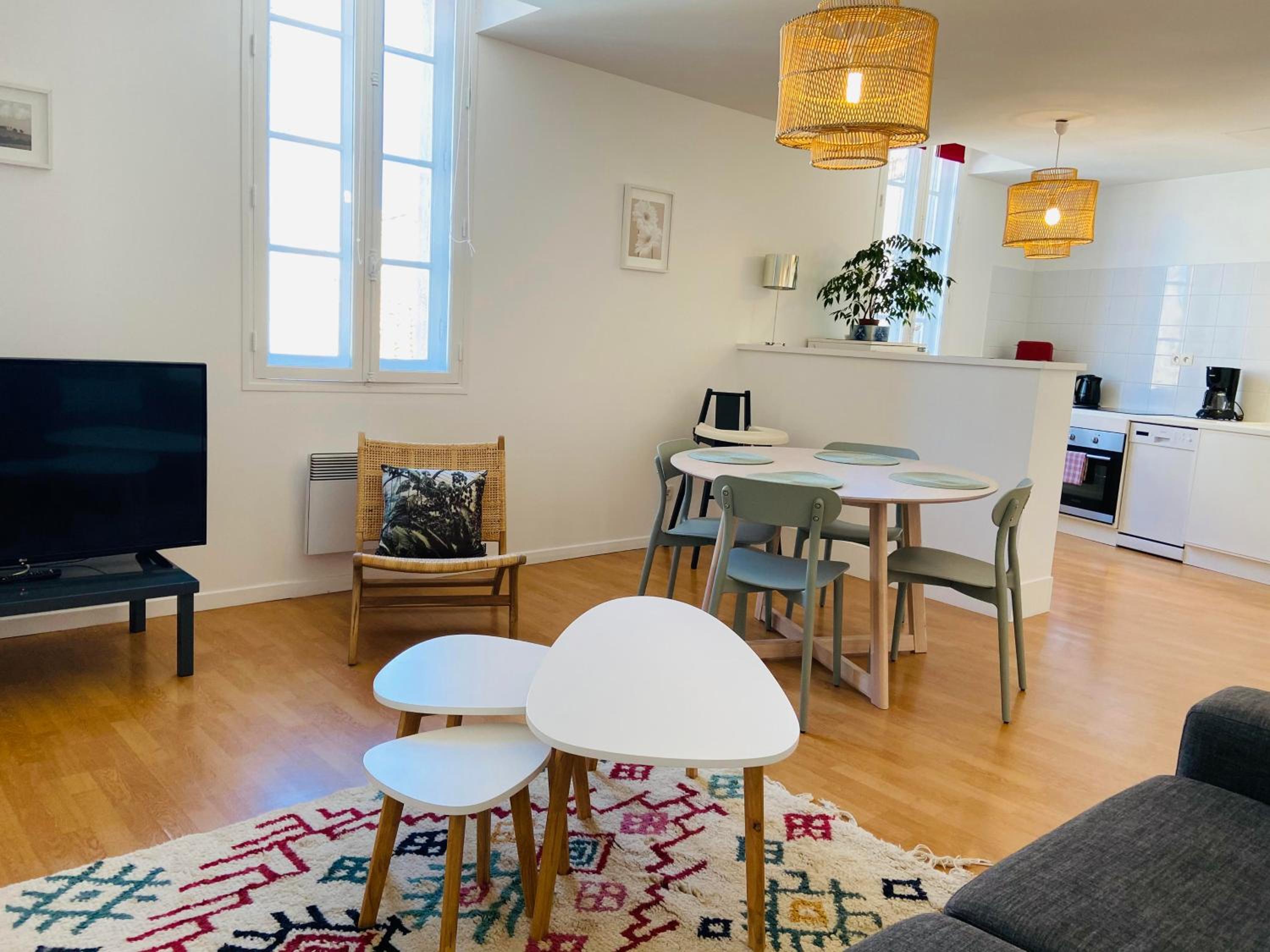 One-Bedroom Apartment (4 Adults)