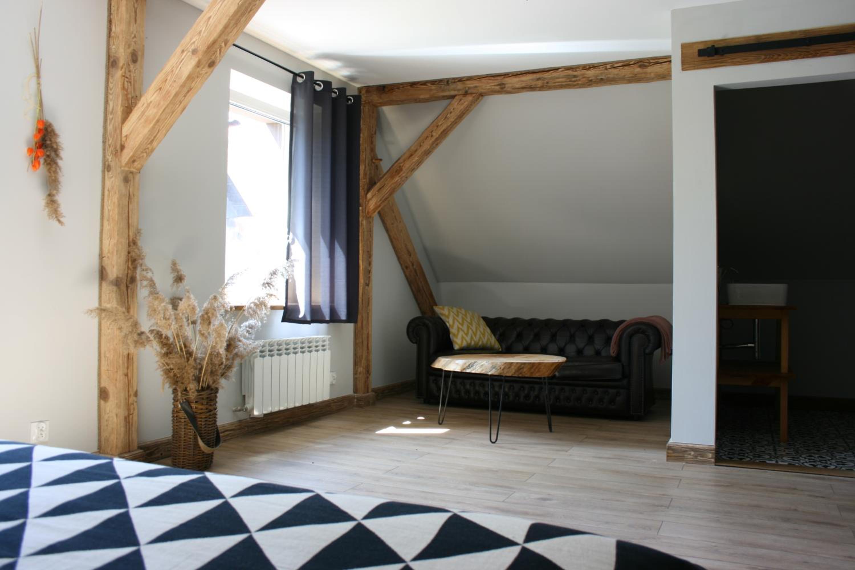 Large Double Room photo 3