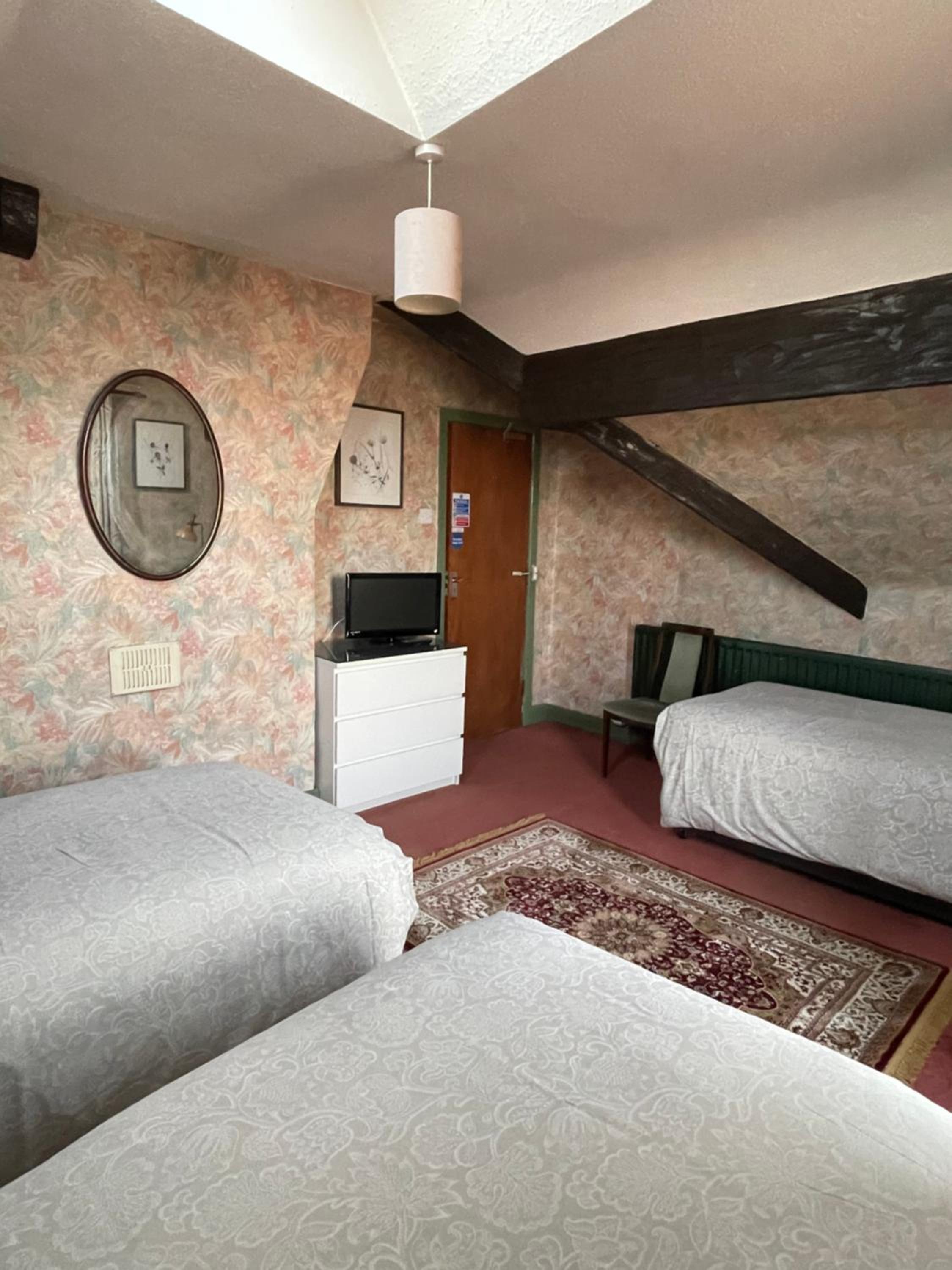 Classic Triple Room photo 3