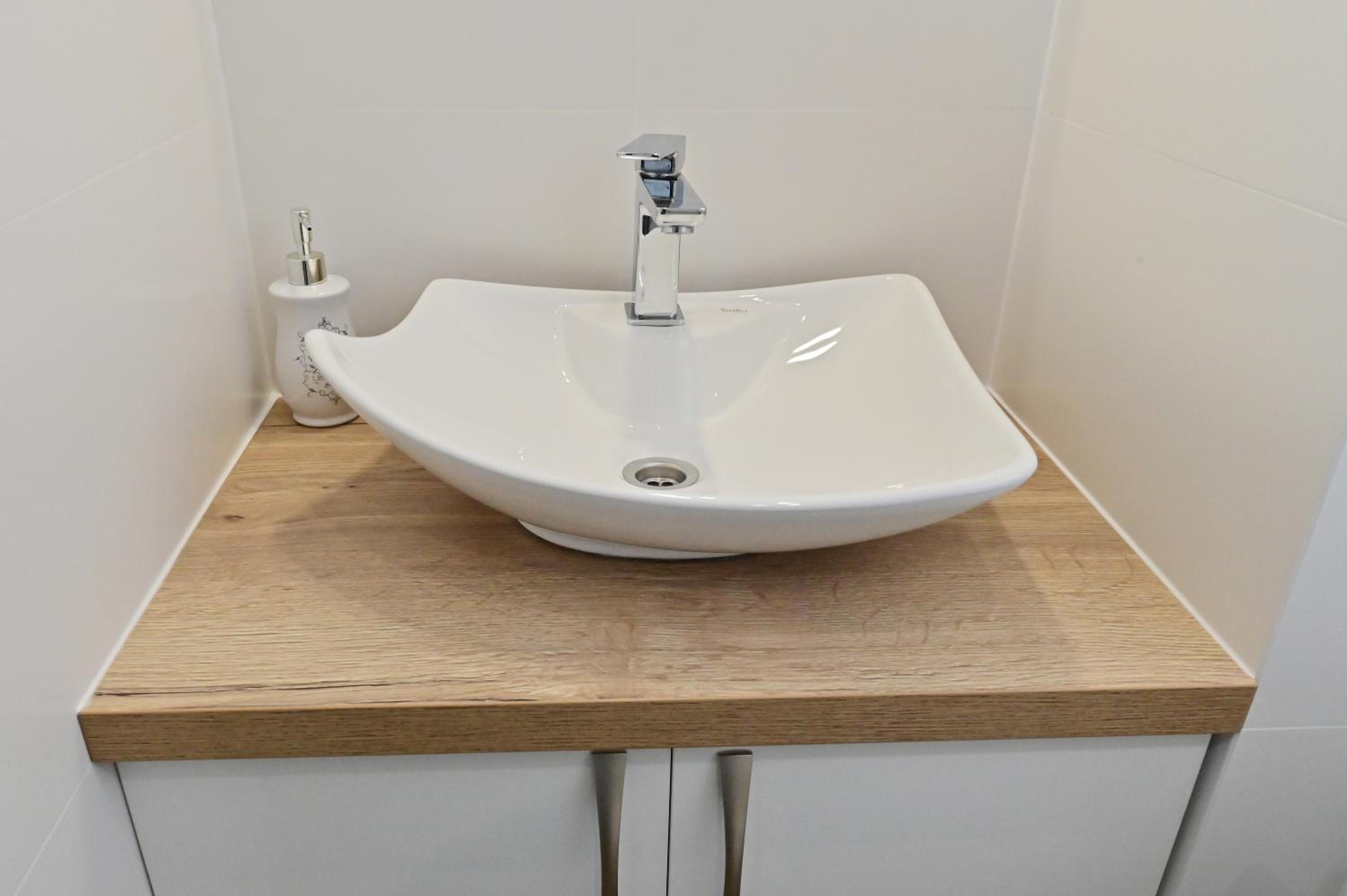 Double Room with Private Bathroom - Photo 4