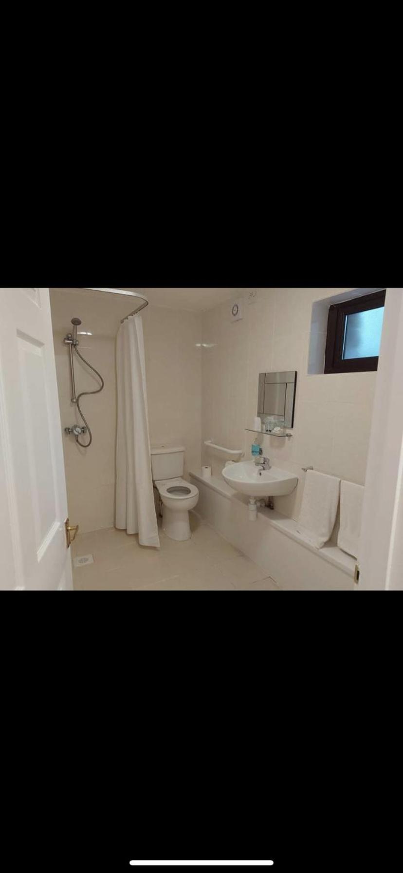 Family Room with Private Bathroom photo 1