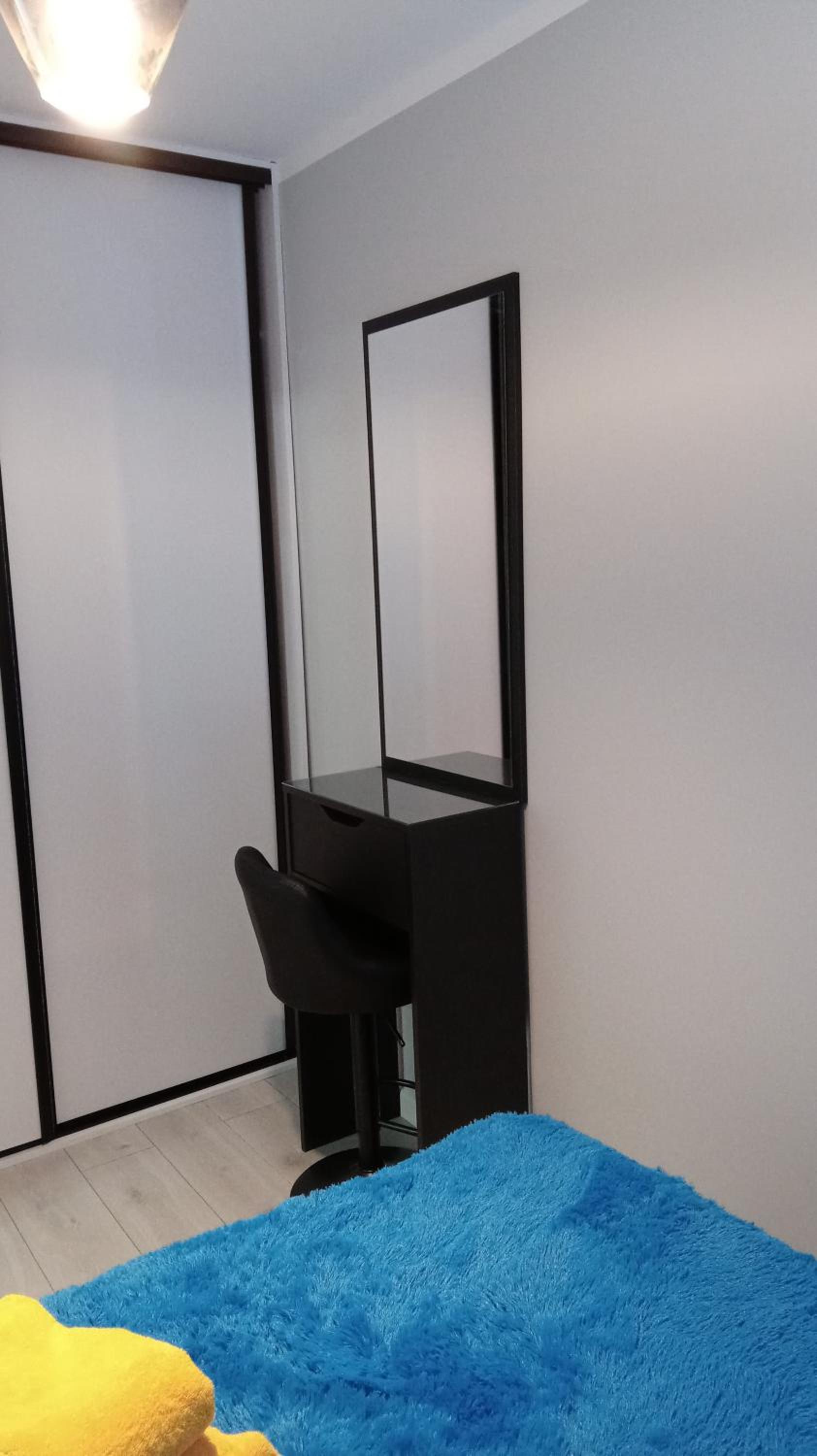 One-Bedroom Apartment - Photo 13