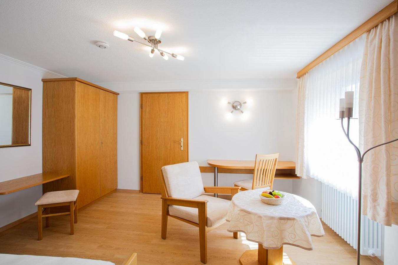 Single Room photo 2
