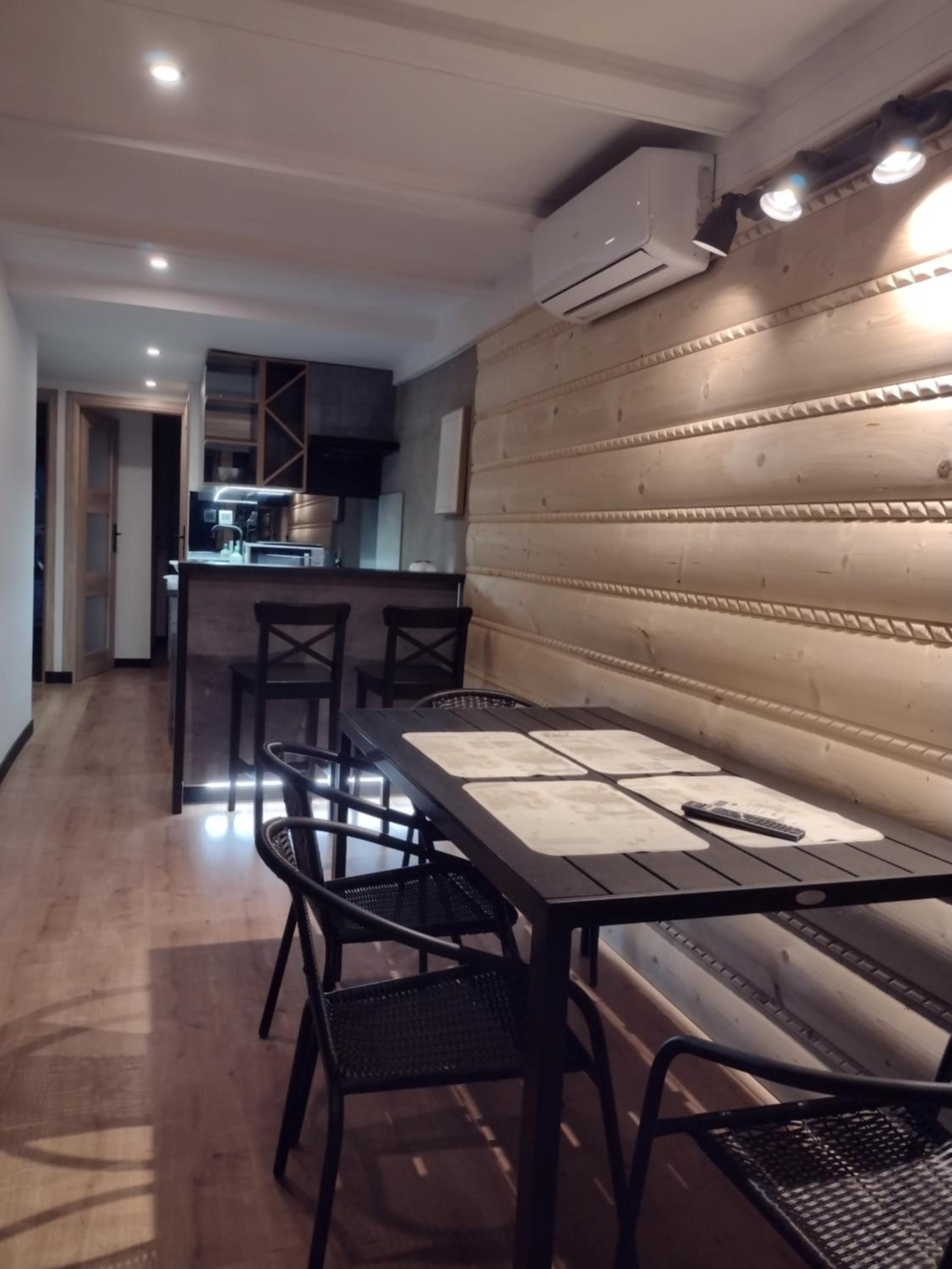 Apartment - Photo 1