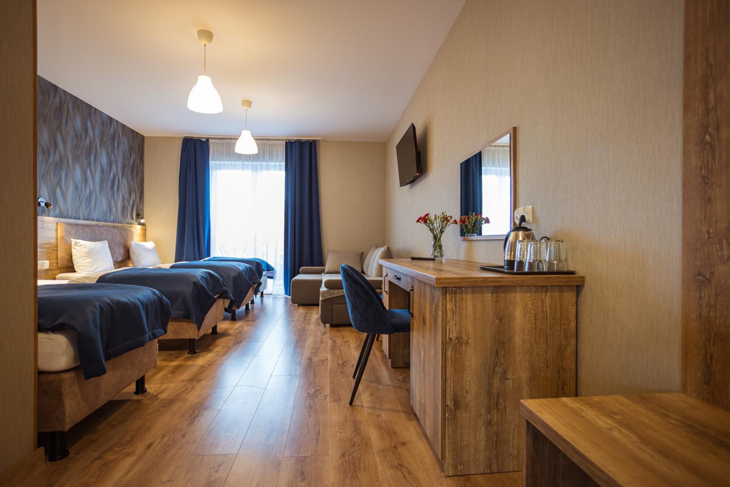 Standard Double Room - Photo 18