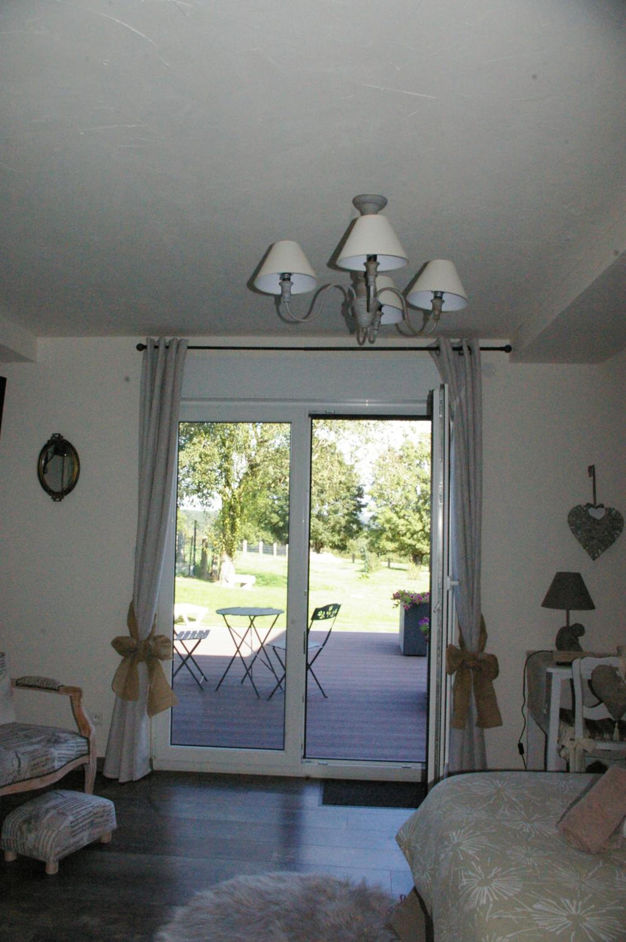 Double Room with Private Bathroom - Photo 8