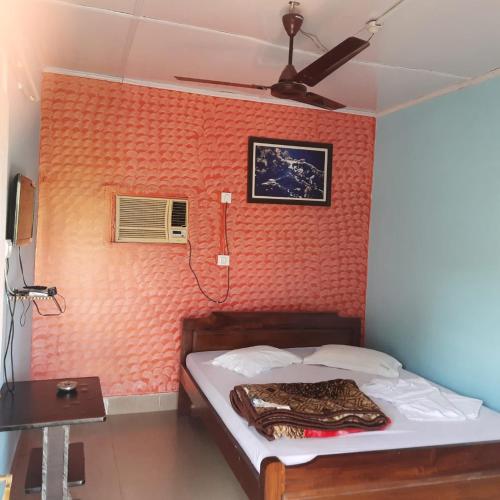 Budget Double Room photo 2