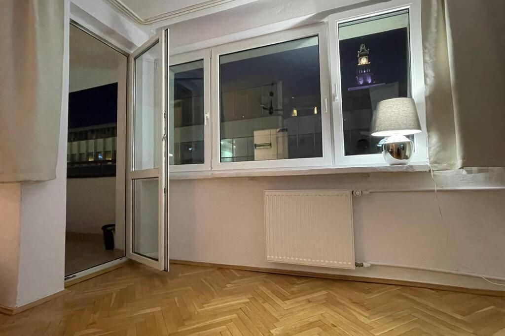 One-Bedroom Apartment - Photo 14