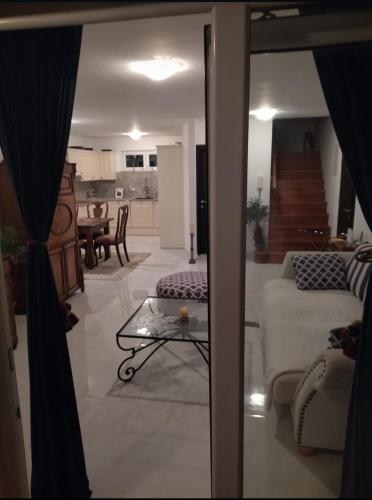 Duplex Suite - Photo 15