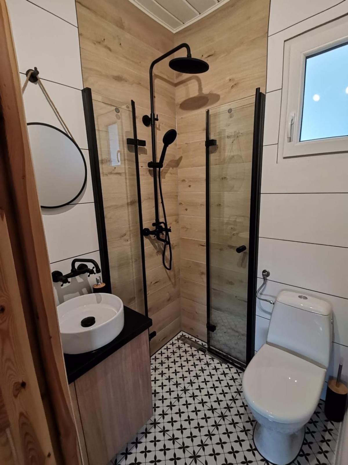 Two-Bedroom House photo 3