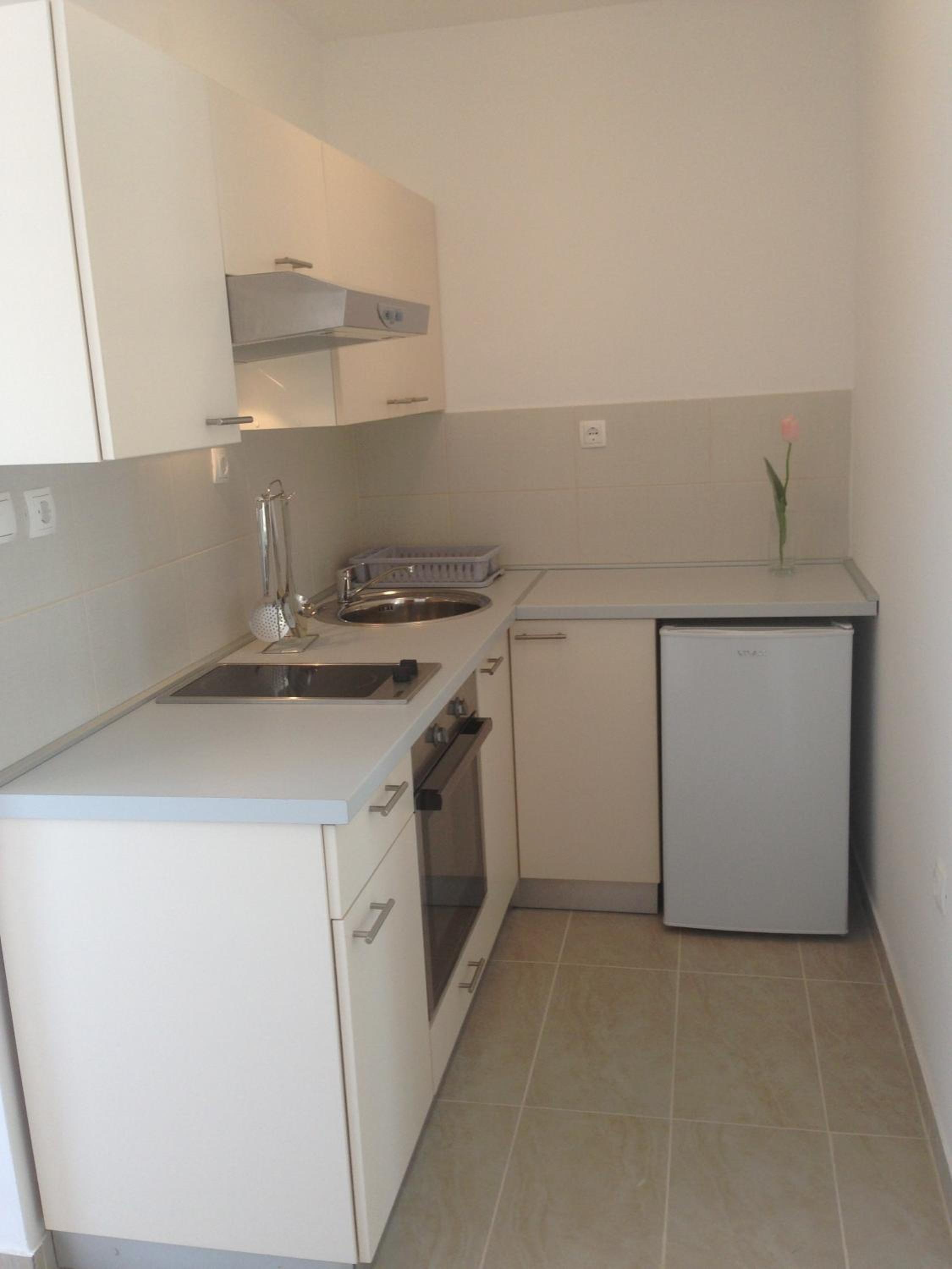 One-Bedroom Apartment with Balcony and Sea View photo 2