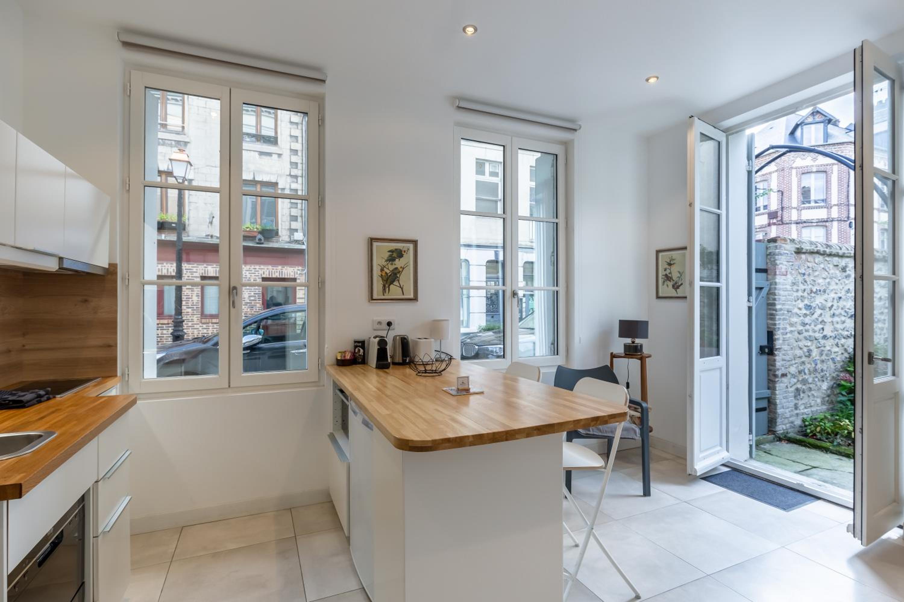 Studio with Terrace