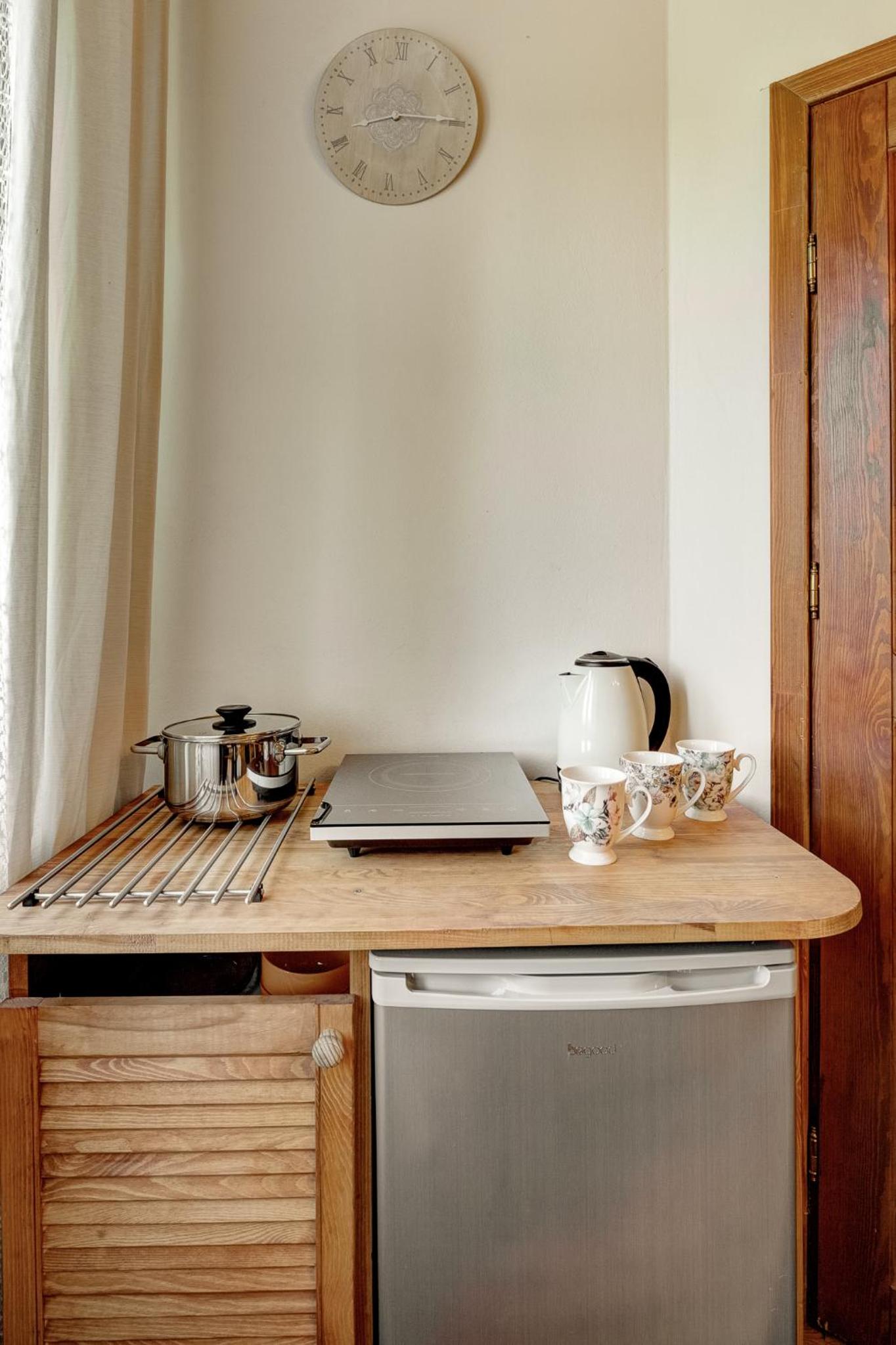 Studio Apartment photo 3