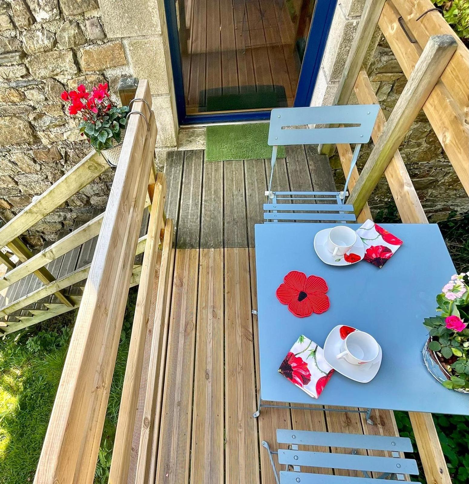 Double Room with Private External Bathroom