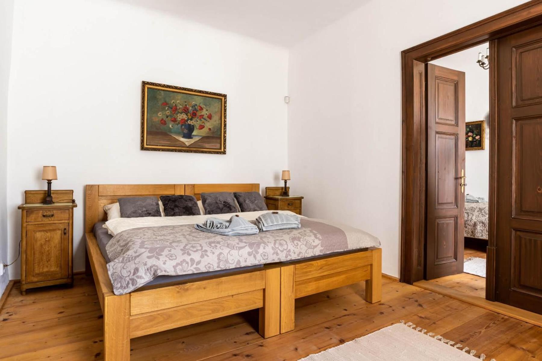 Standard Suite - Photo 9