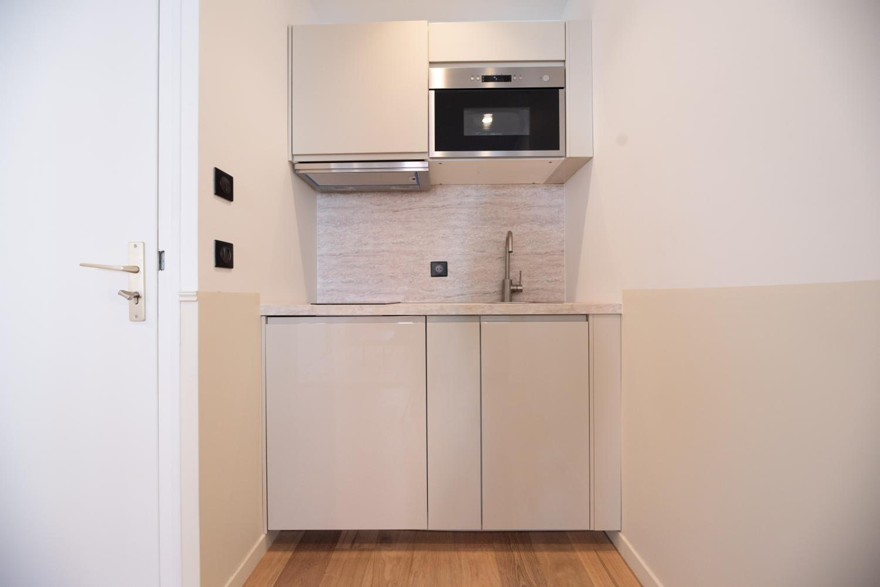 Deluxe Apartment