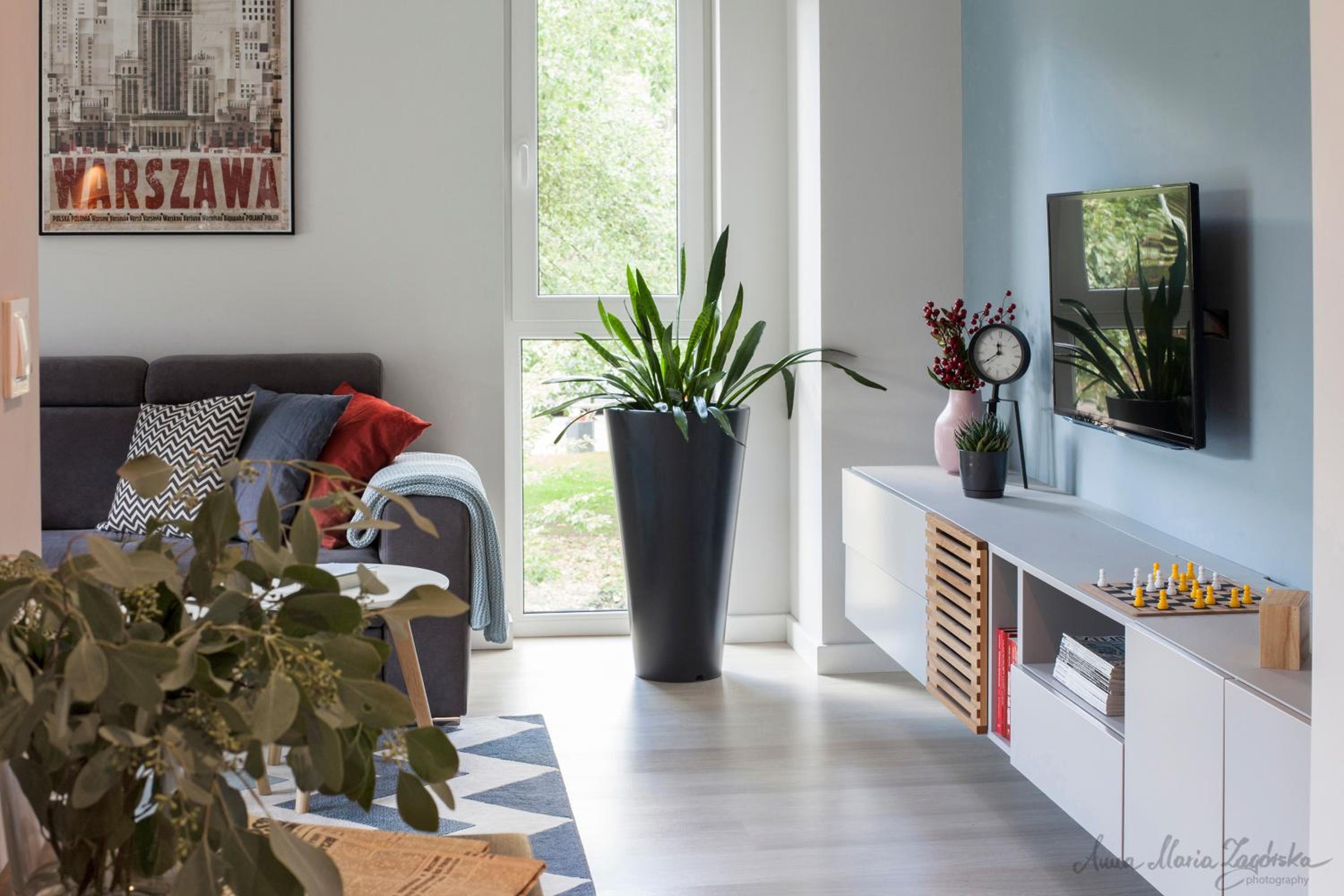 One-Bedroom Apartment - Photo 1