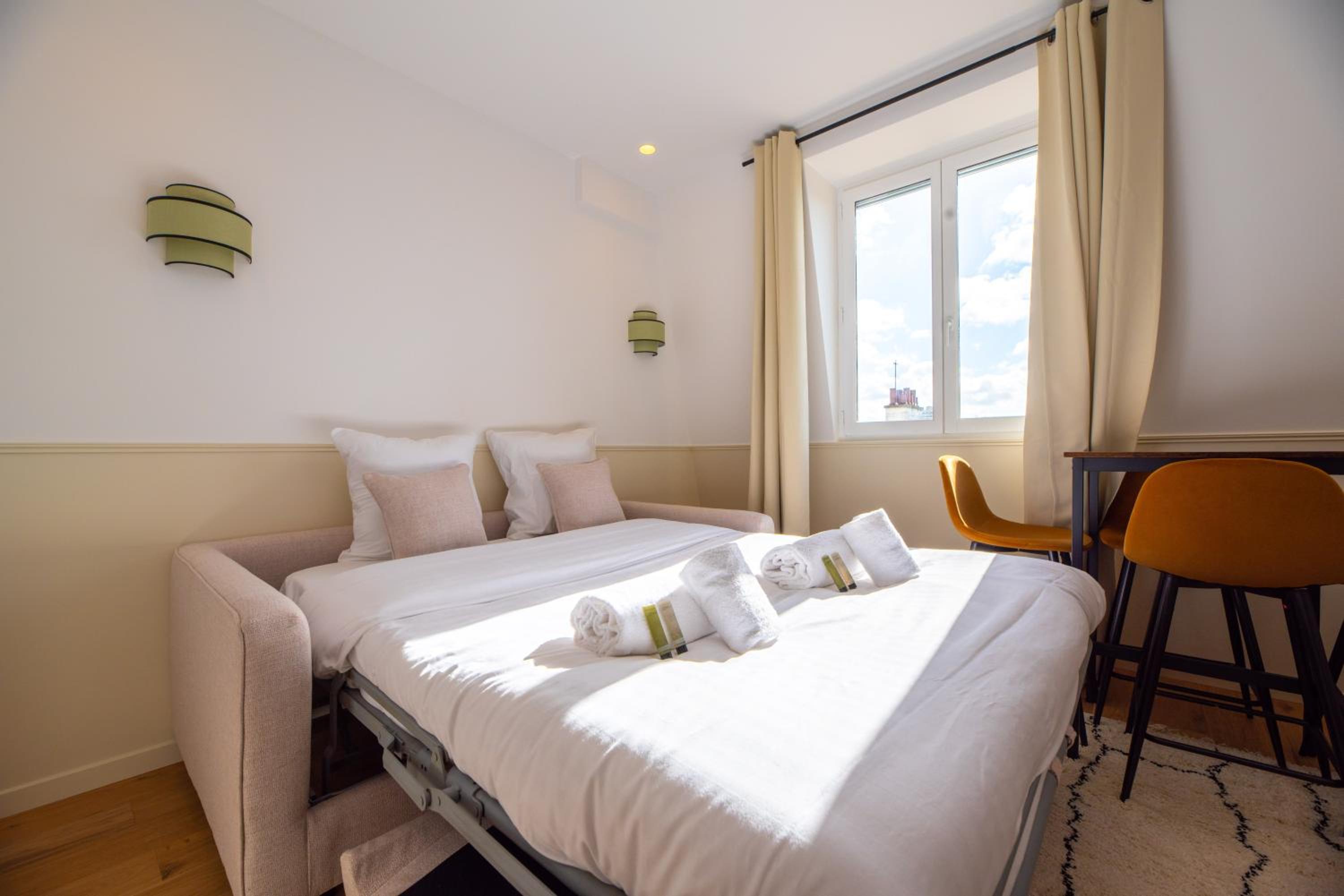 Deluxe Apartment