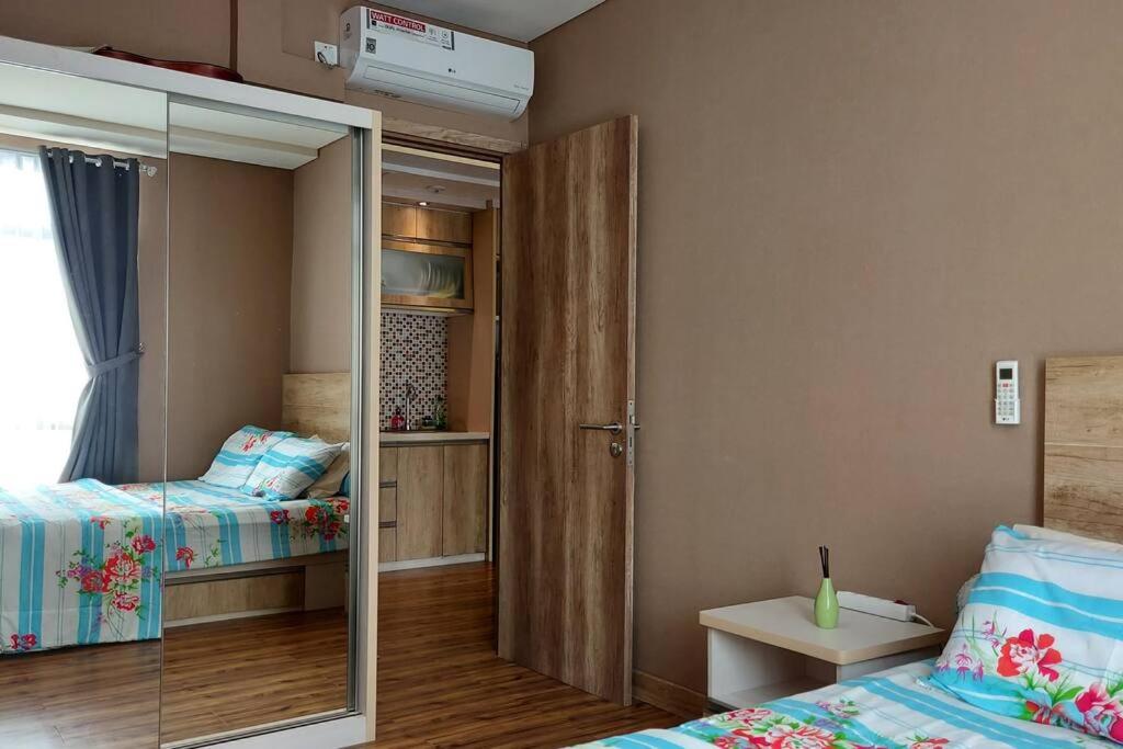 One-Bedroom Apartment - Photo 3