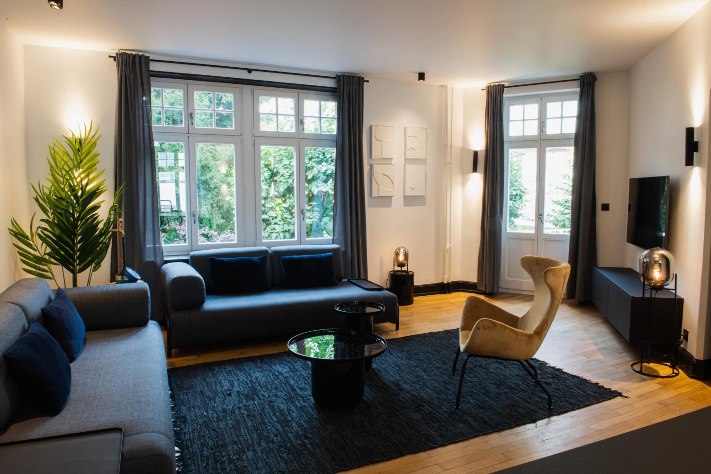 Loft - Photo 2