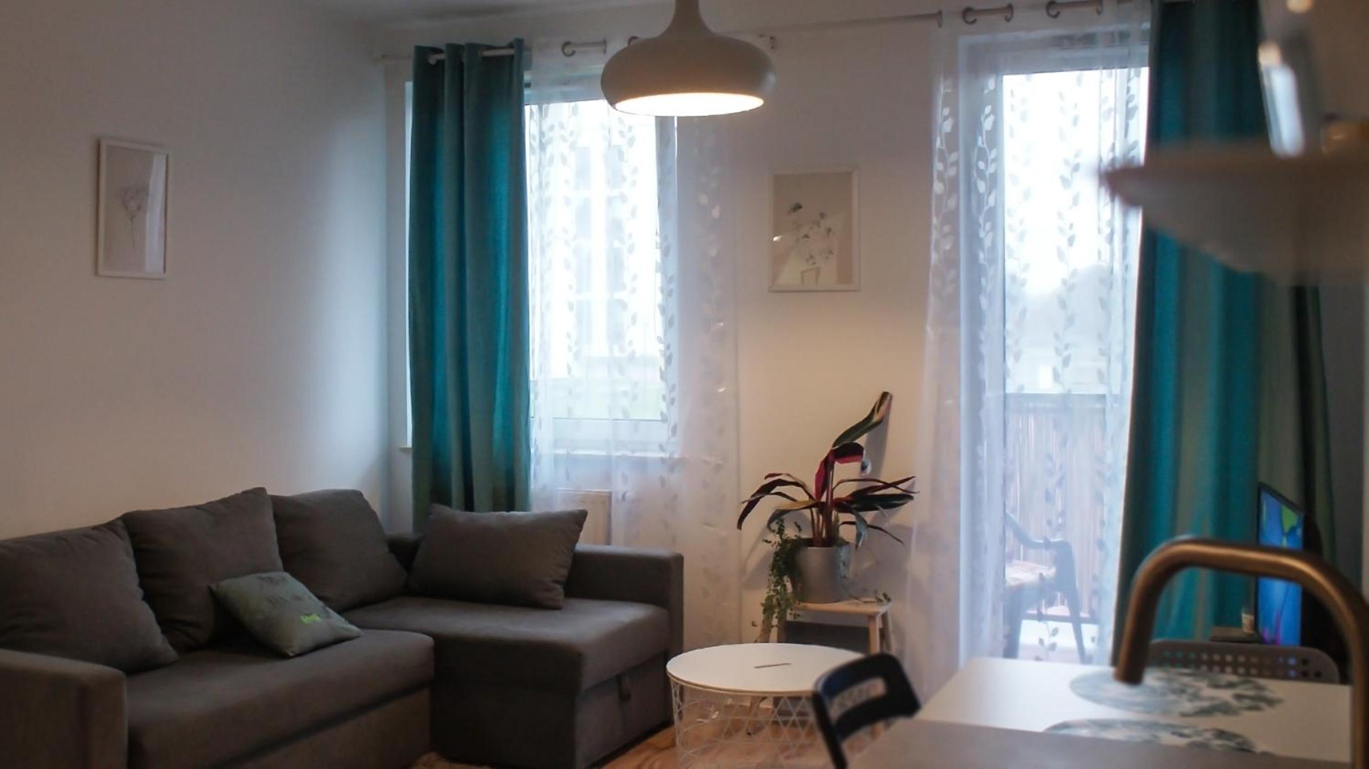 Apartment with Balcony - Photo 2