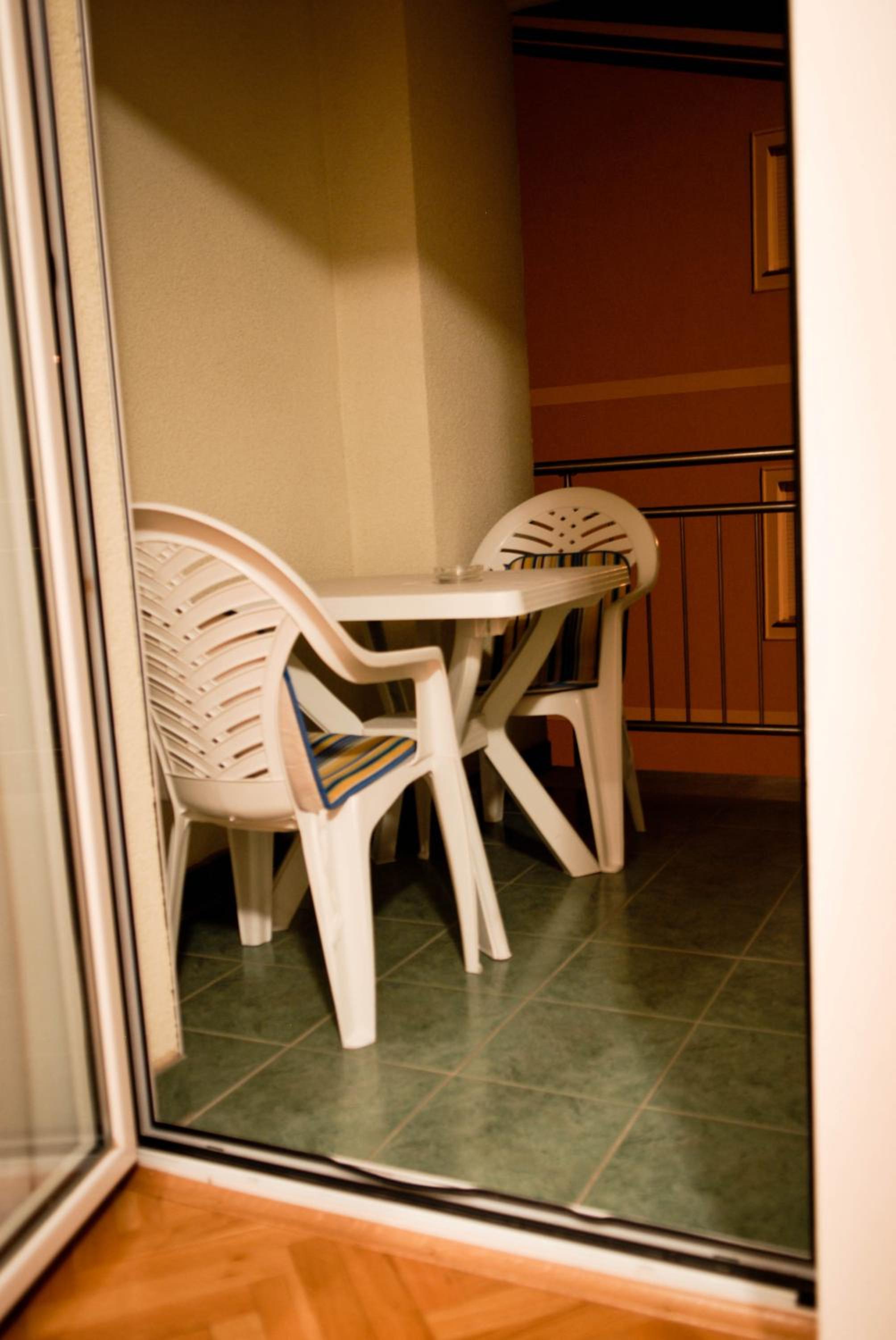  One-Bedroom Apartment with Balcony - 2nd Floor