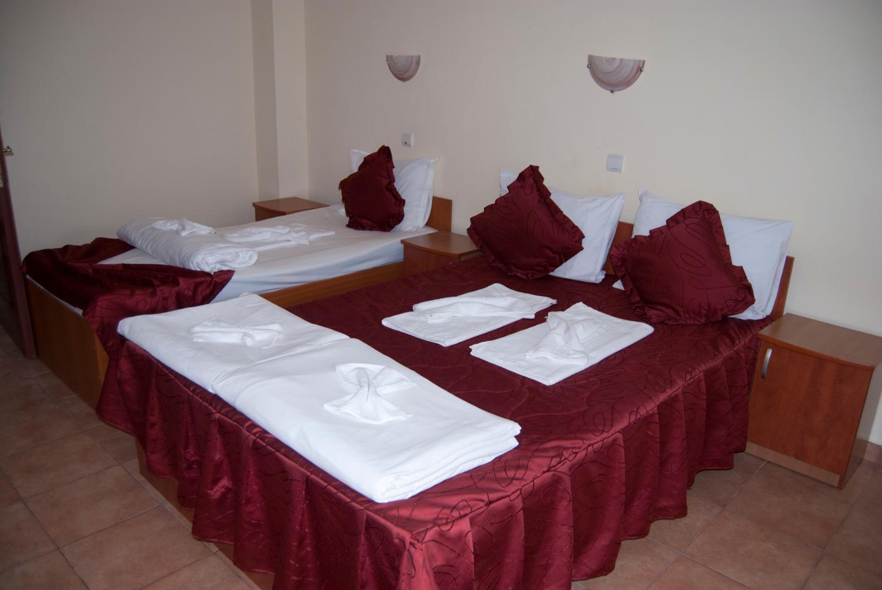 Triple Room - Photo 5