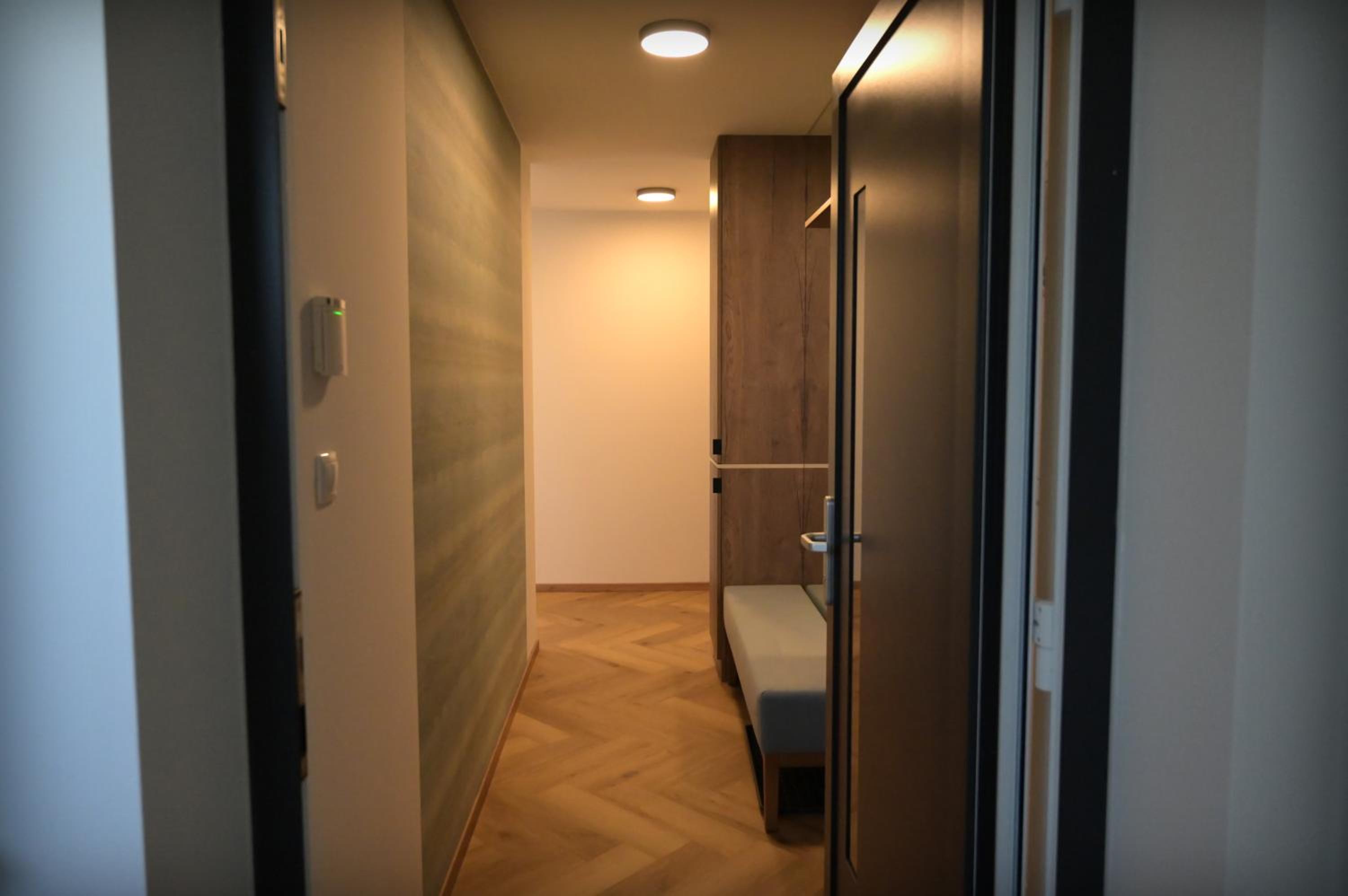 Two-Bedroom Apartment - Photo 11