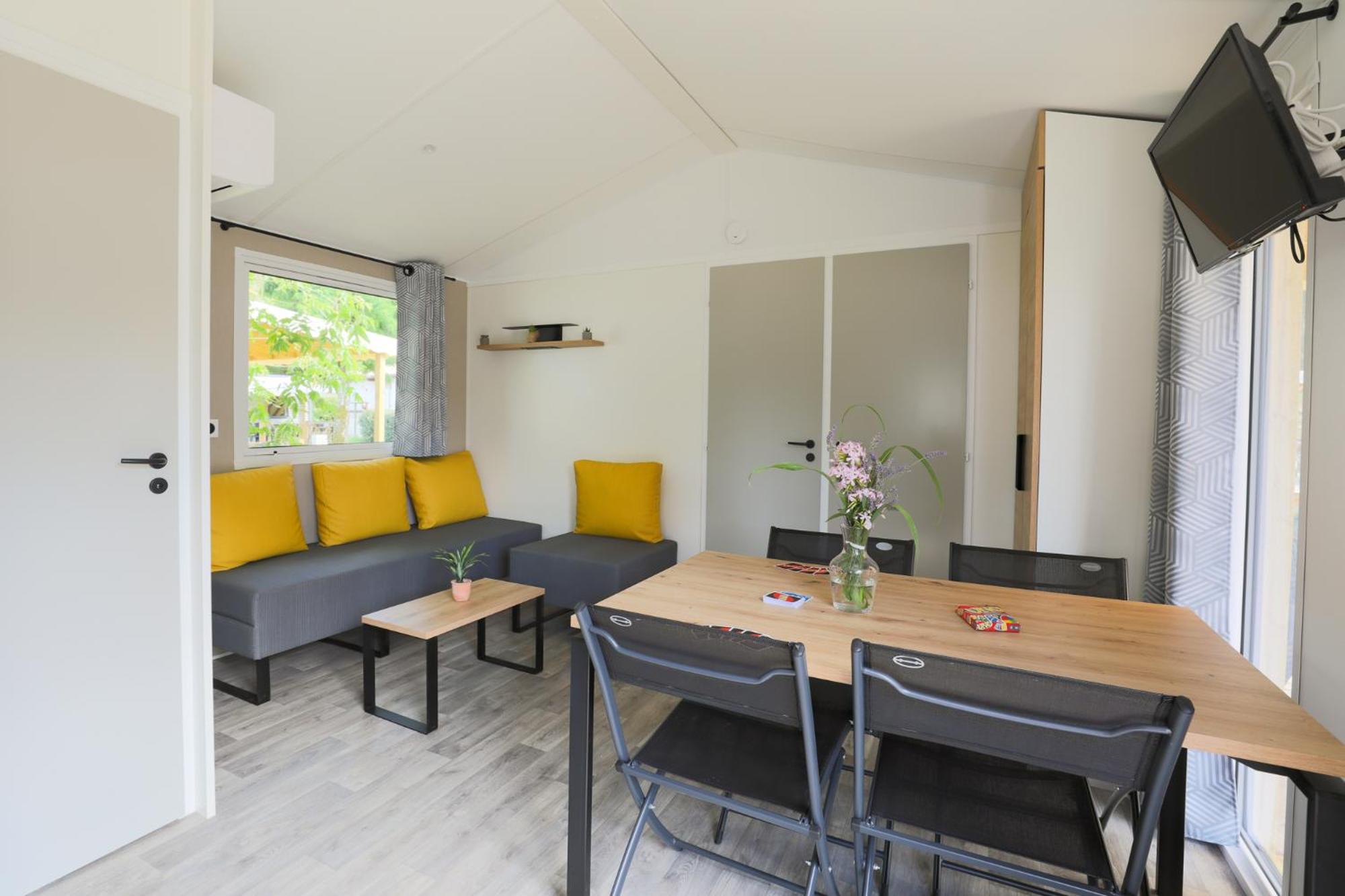 Comfort XL Mobile Home (2 bedrooms) photo 1