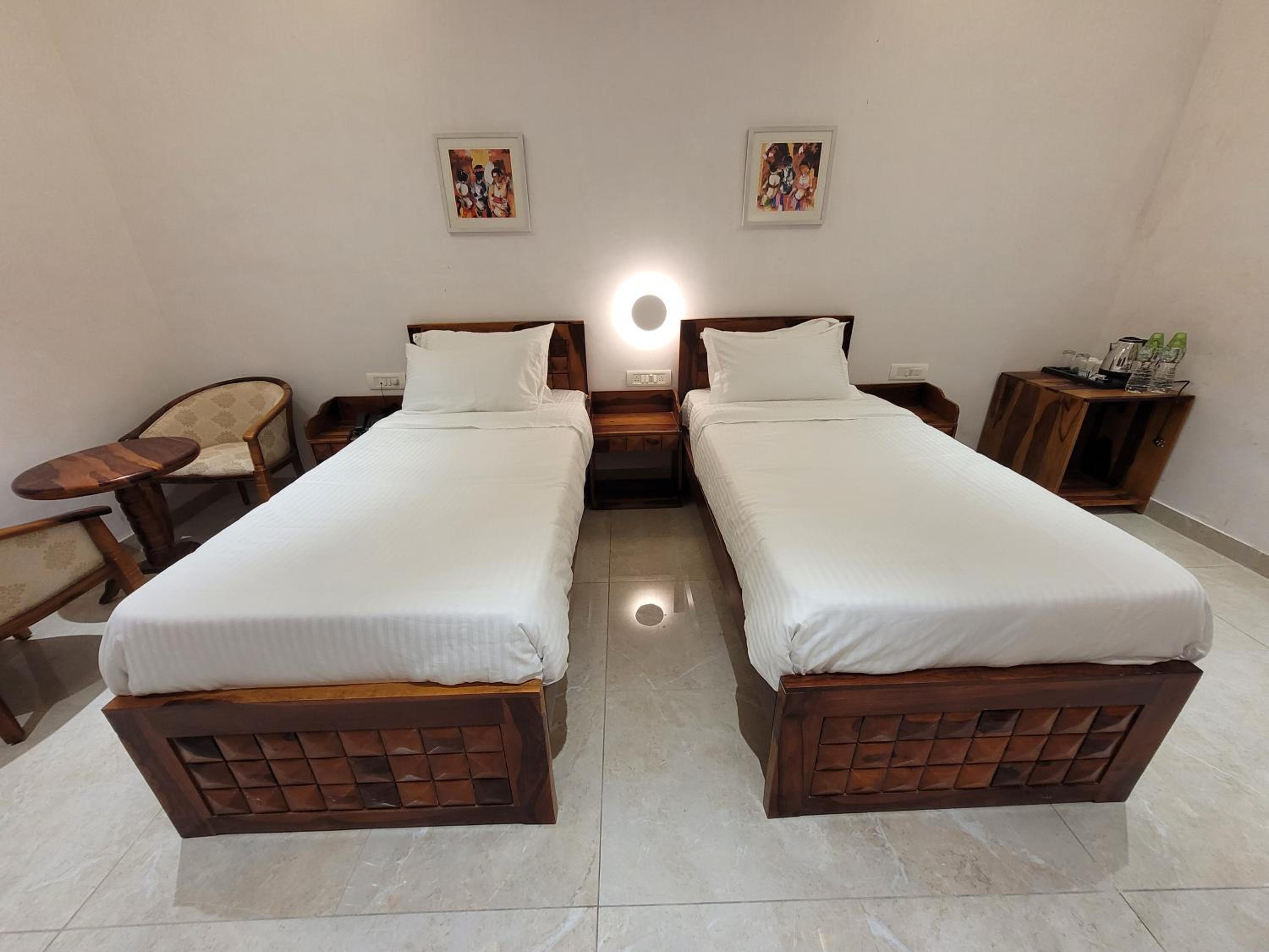 Deluxe King Room