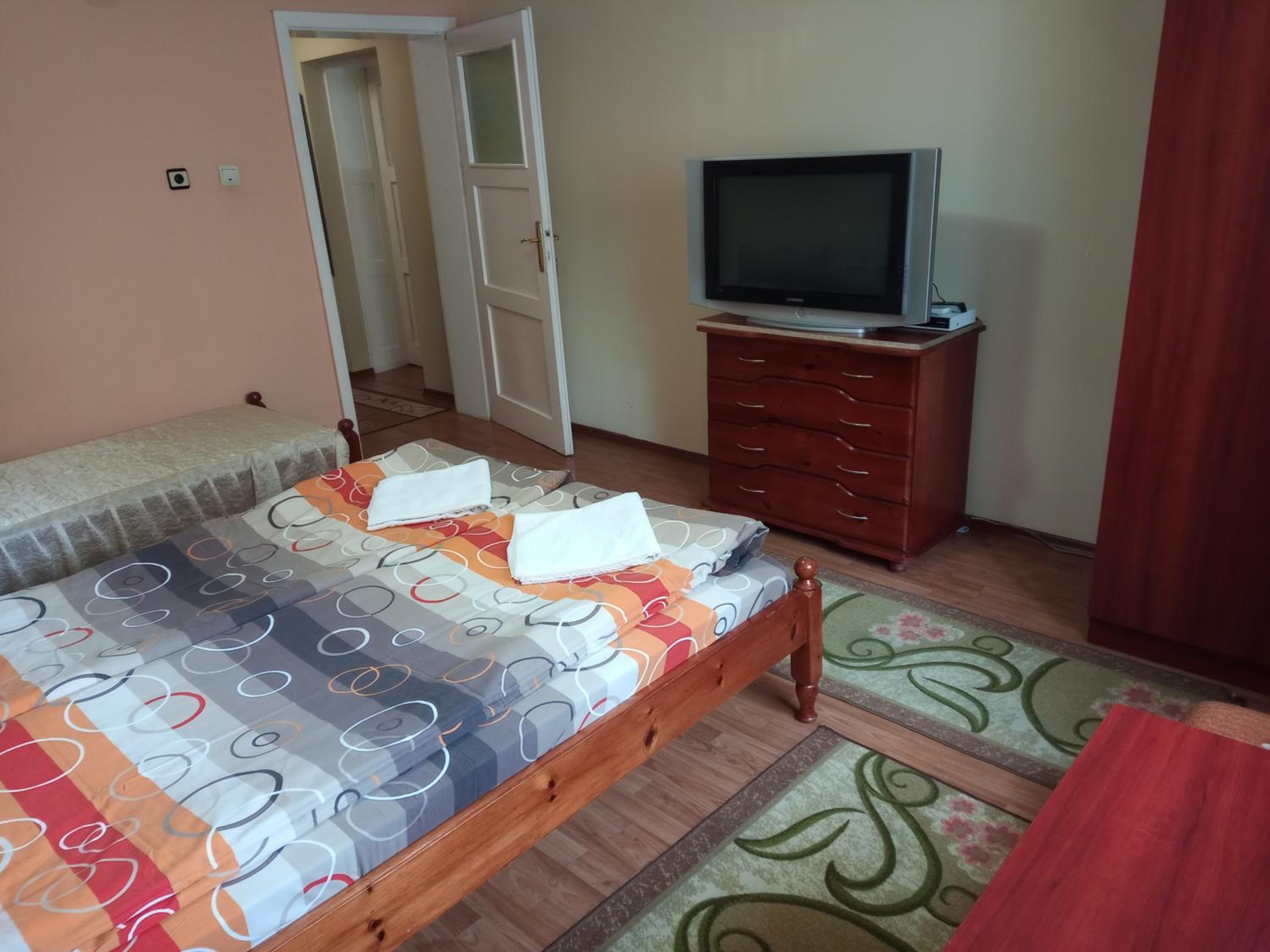 Triple Room with Private Bathroom photo 2