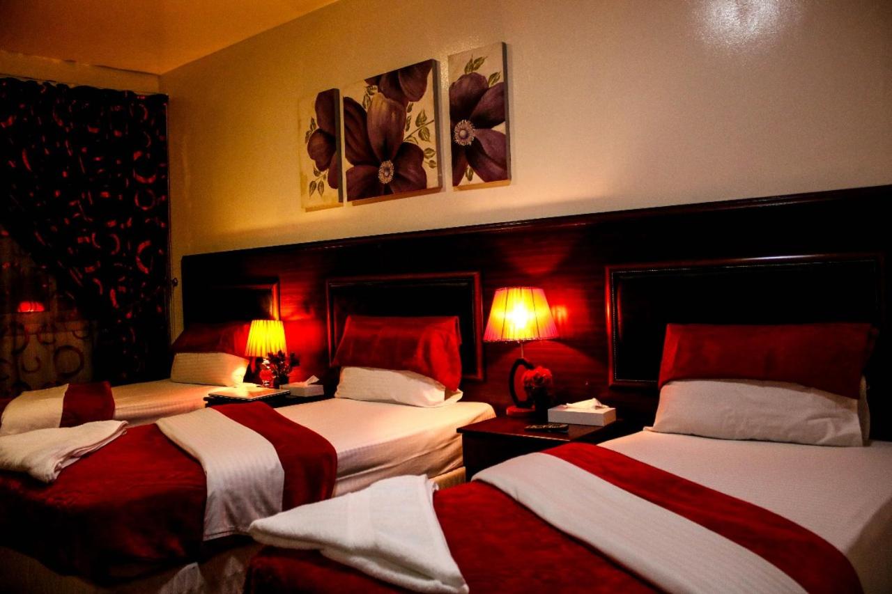 Deluxe Triple Room photo 2