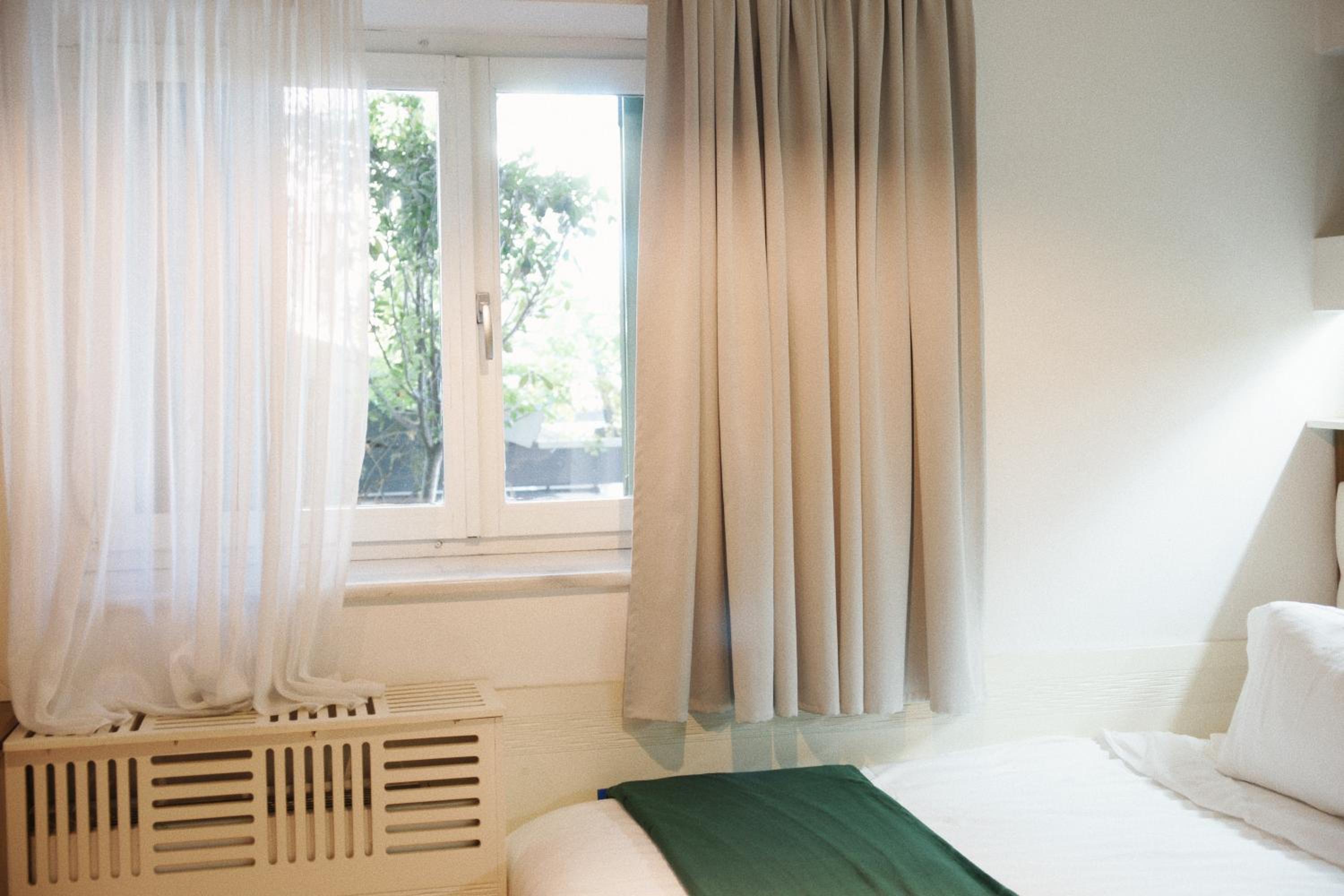 Budget Double Room photo 3