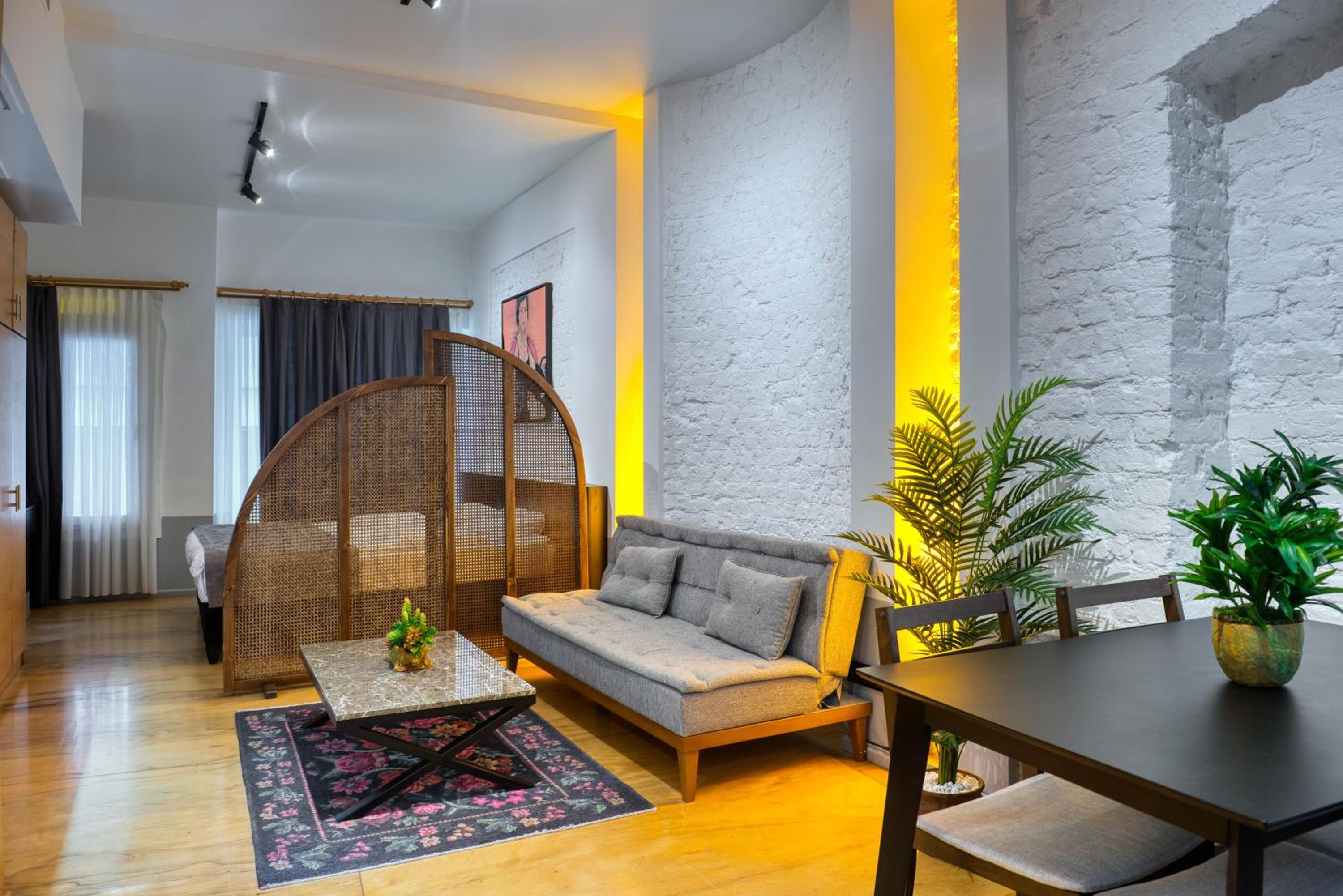 Deluxe Apartment photo 3