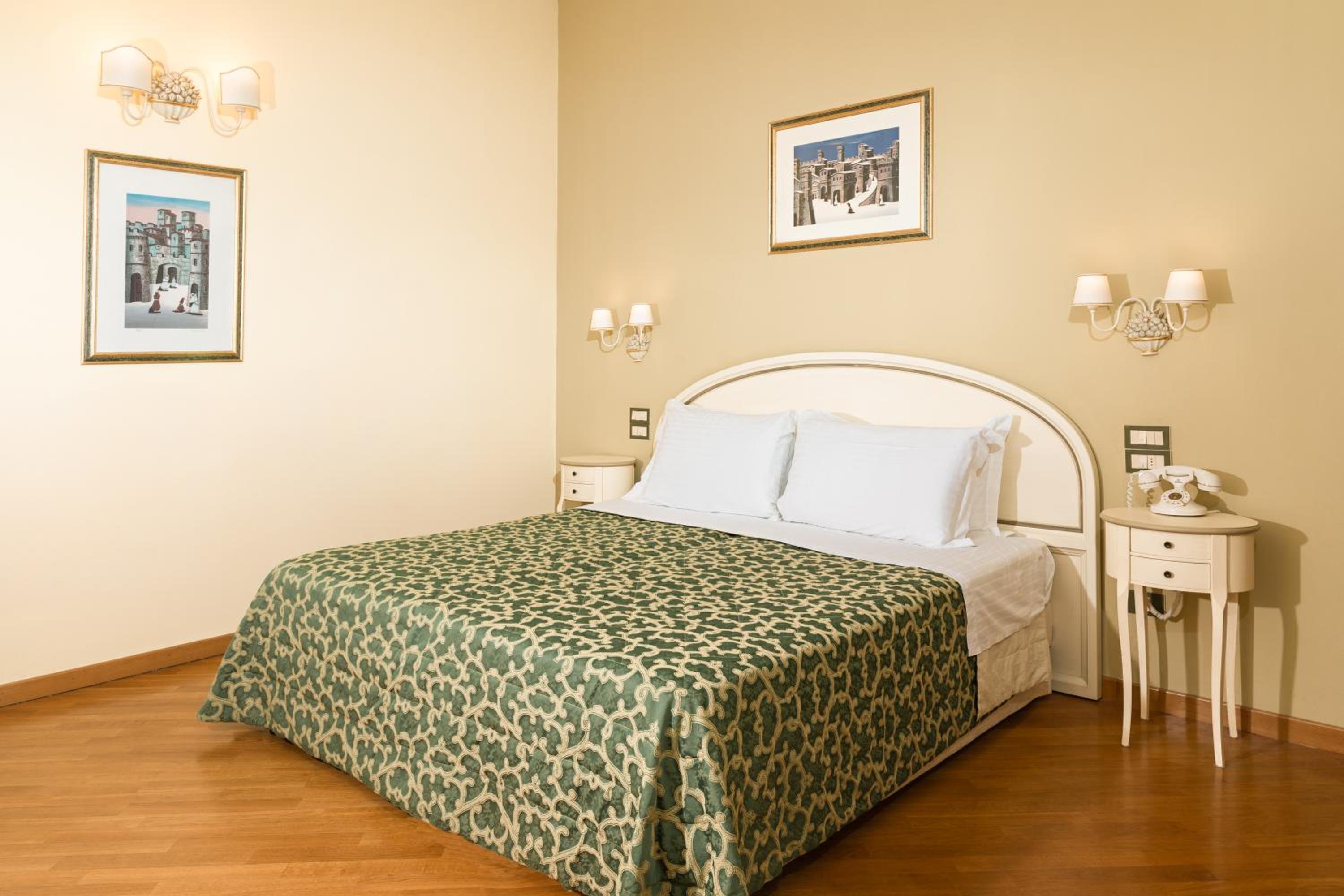 Superior Double Room - Attic photo 1