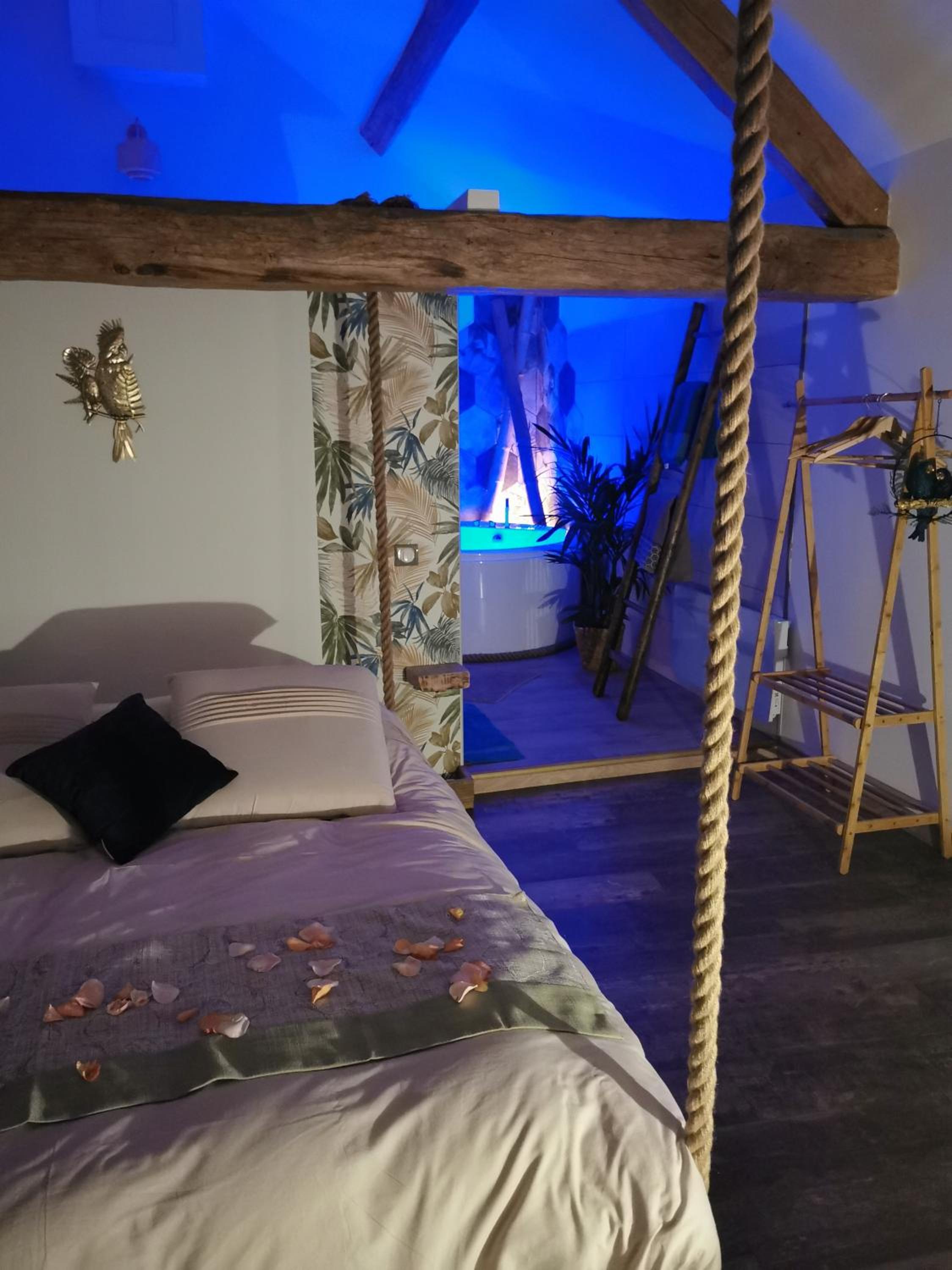 Queen Room with Spa Bath - Photo 2