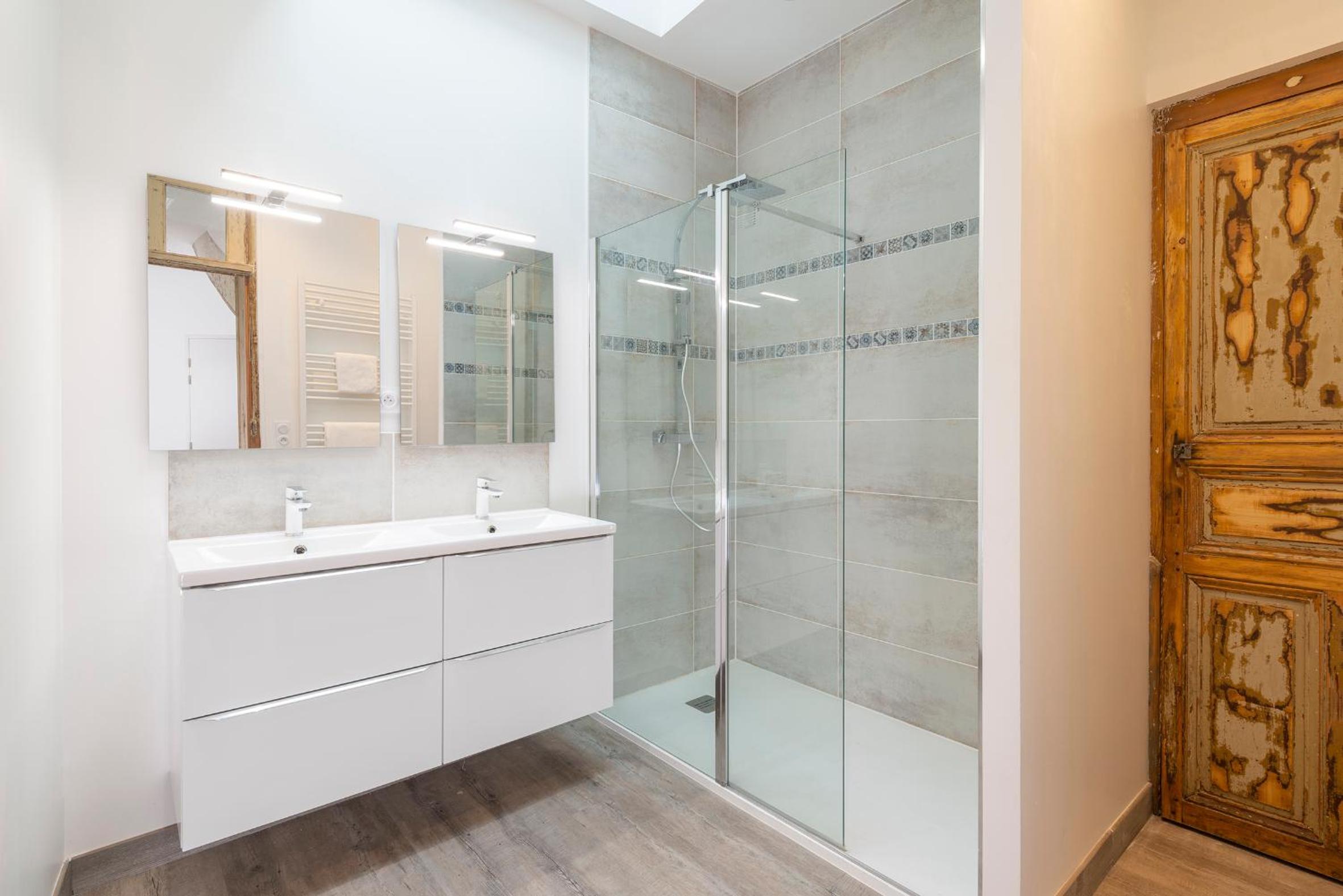Superior Apartment - Photo 6