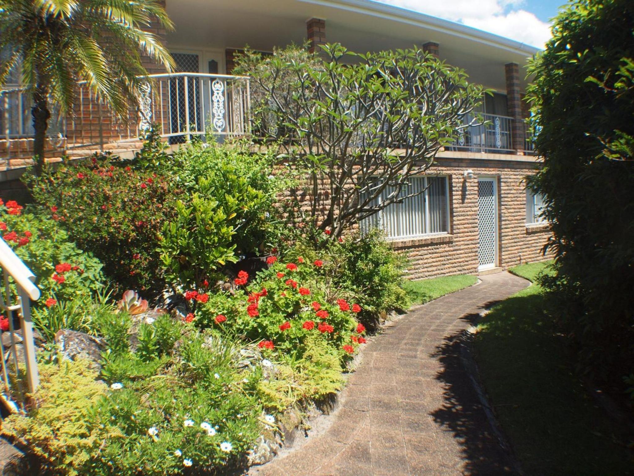 Four-Bedroom House photo 1