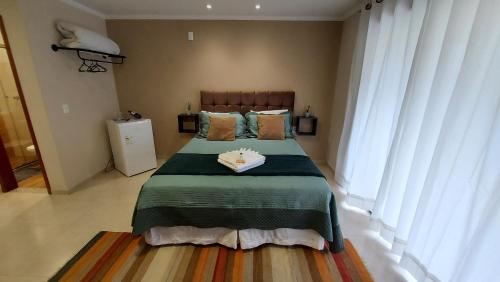 Deluxe Queen Suite - Photo 3