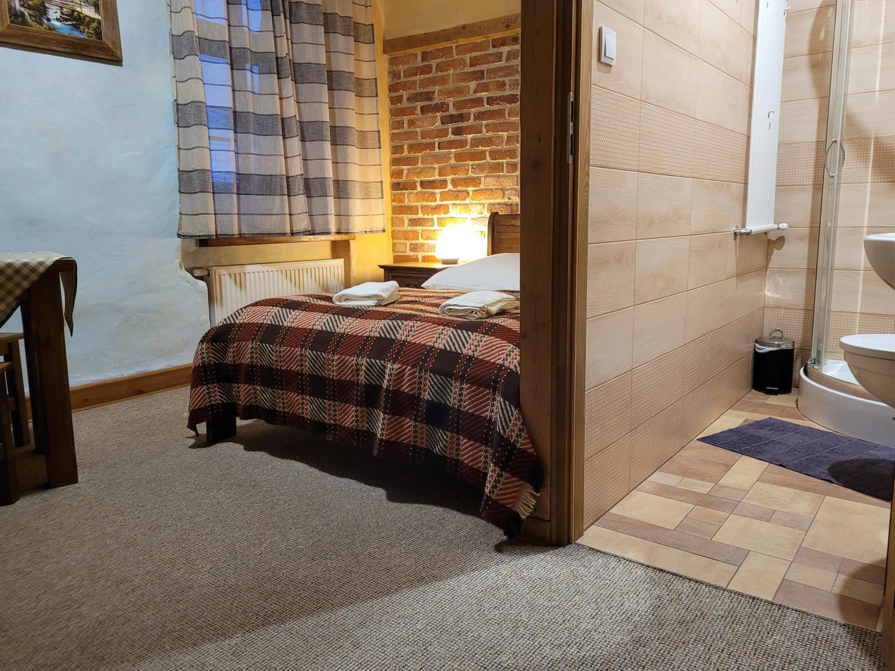 Triple Room with Private Bathroom - Photo 4