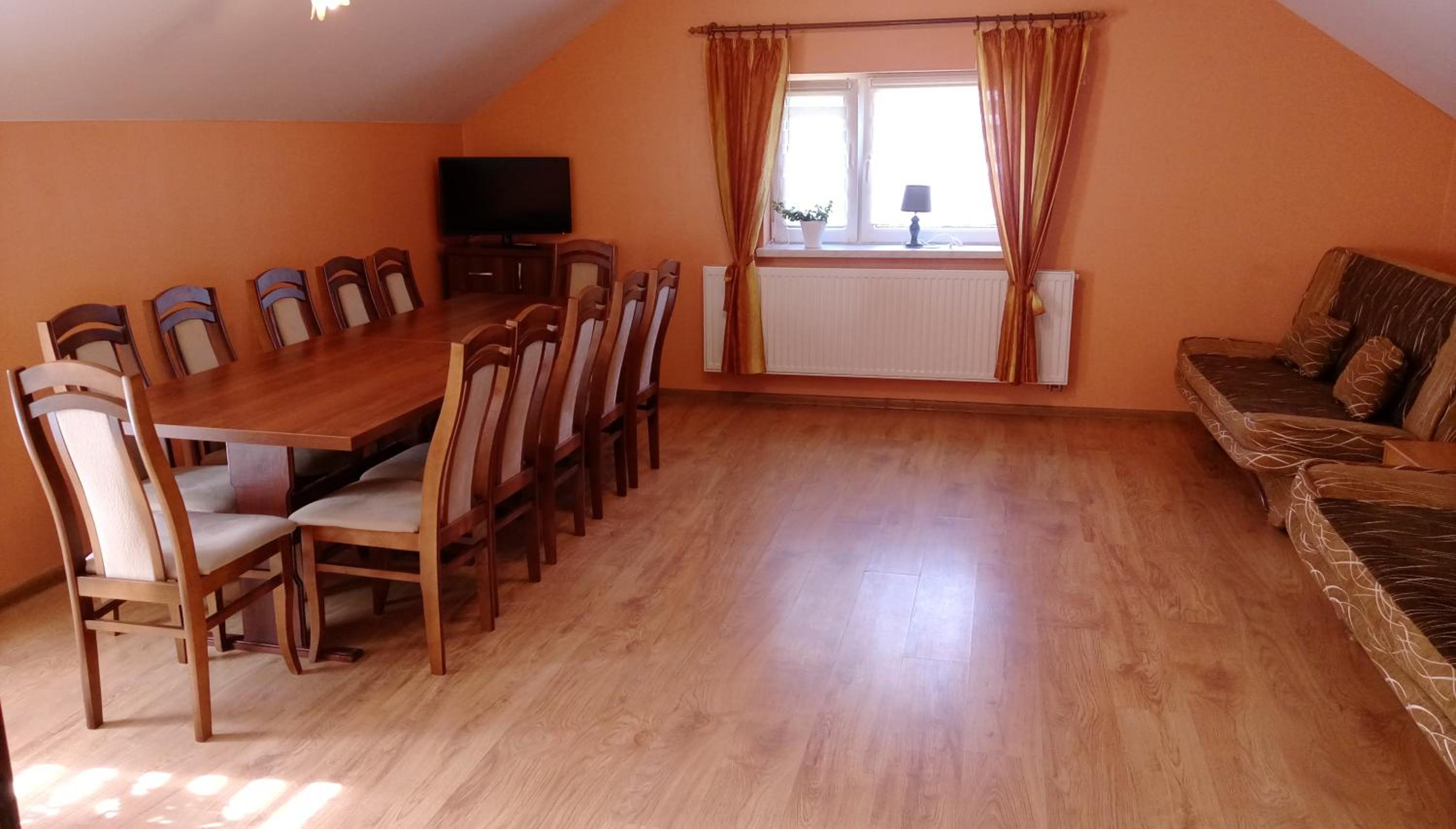 Two-Bedroom House - Photo 1