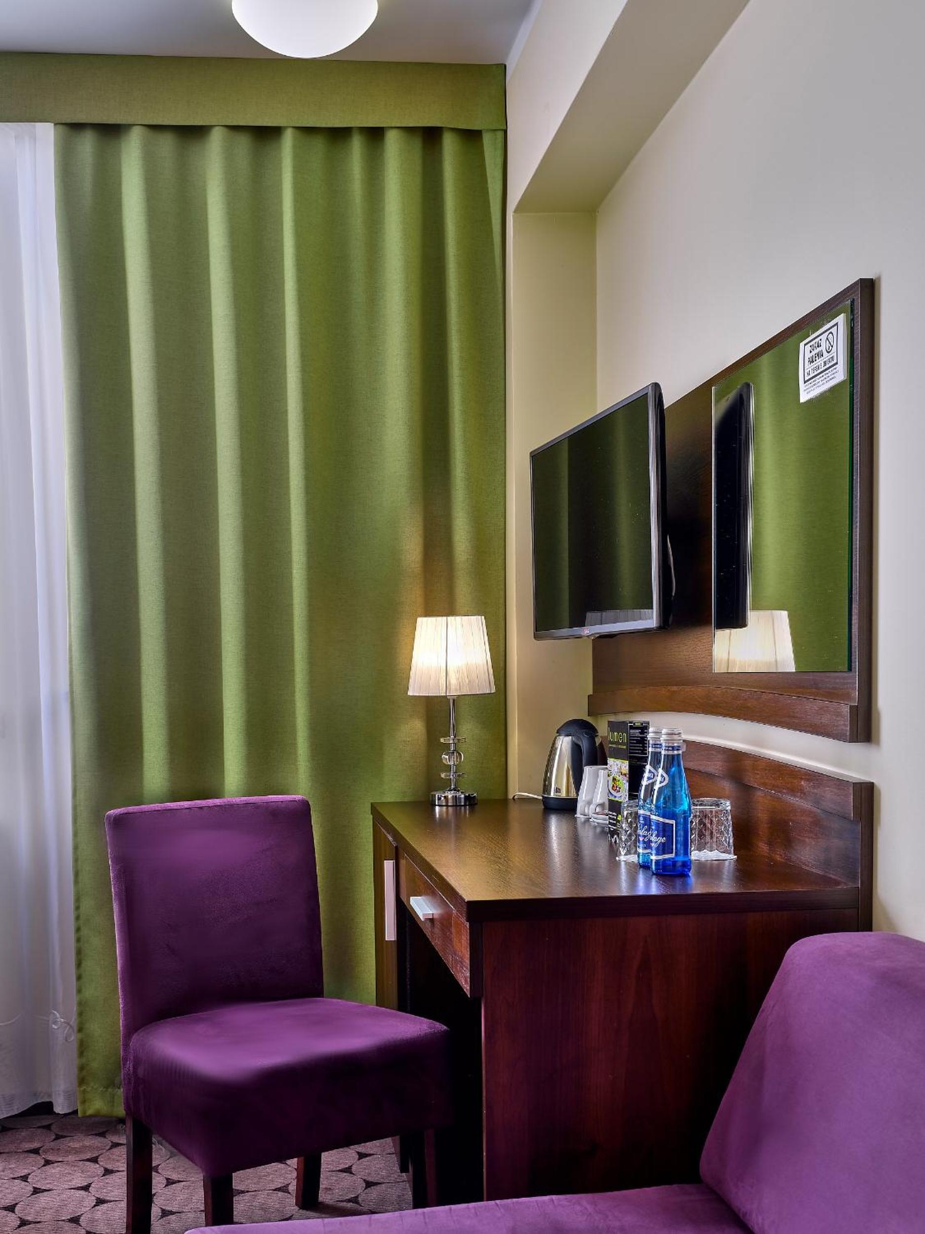 Standard Twin Room with Sofa photo 3