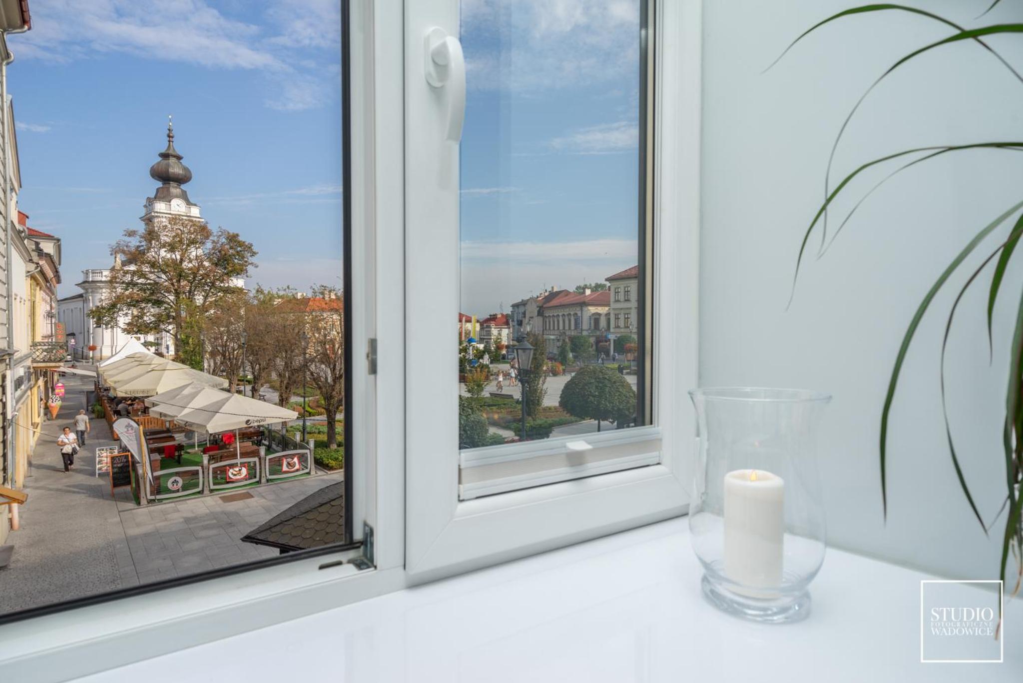 One-Bedroom Apartment - Photo 1